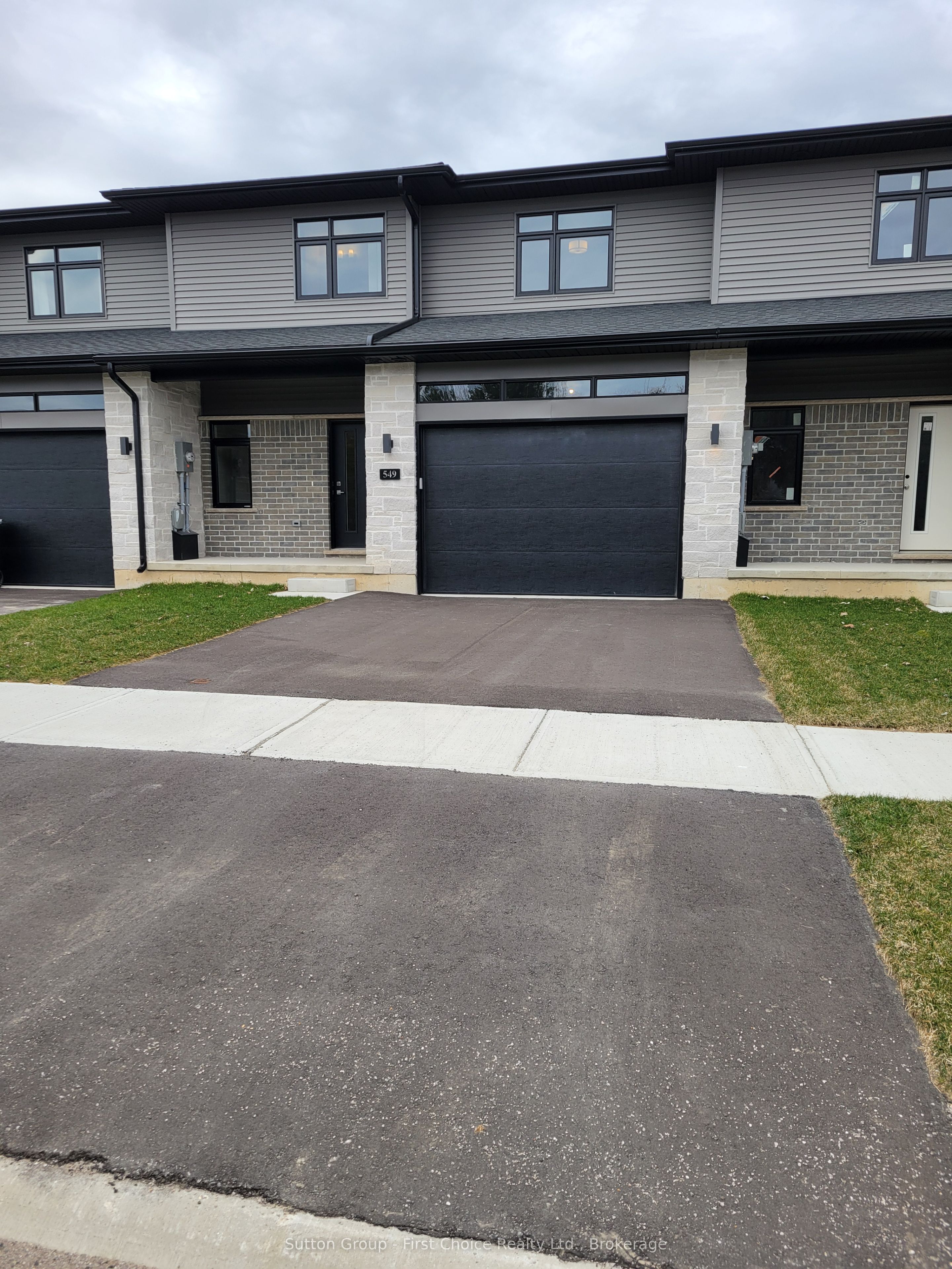 549 Albert Street Property Photo 21