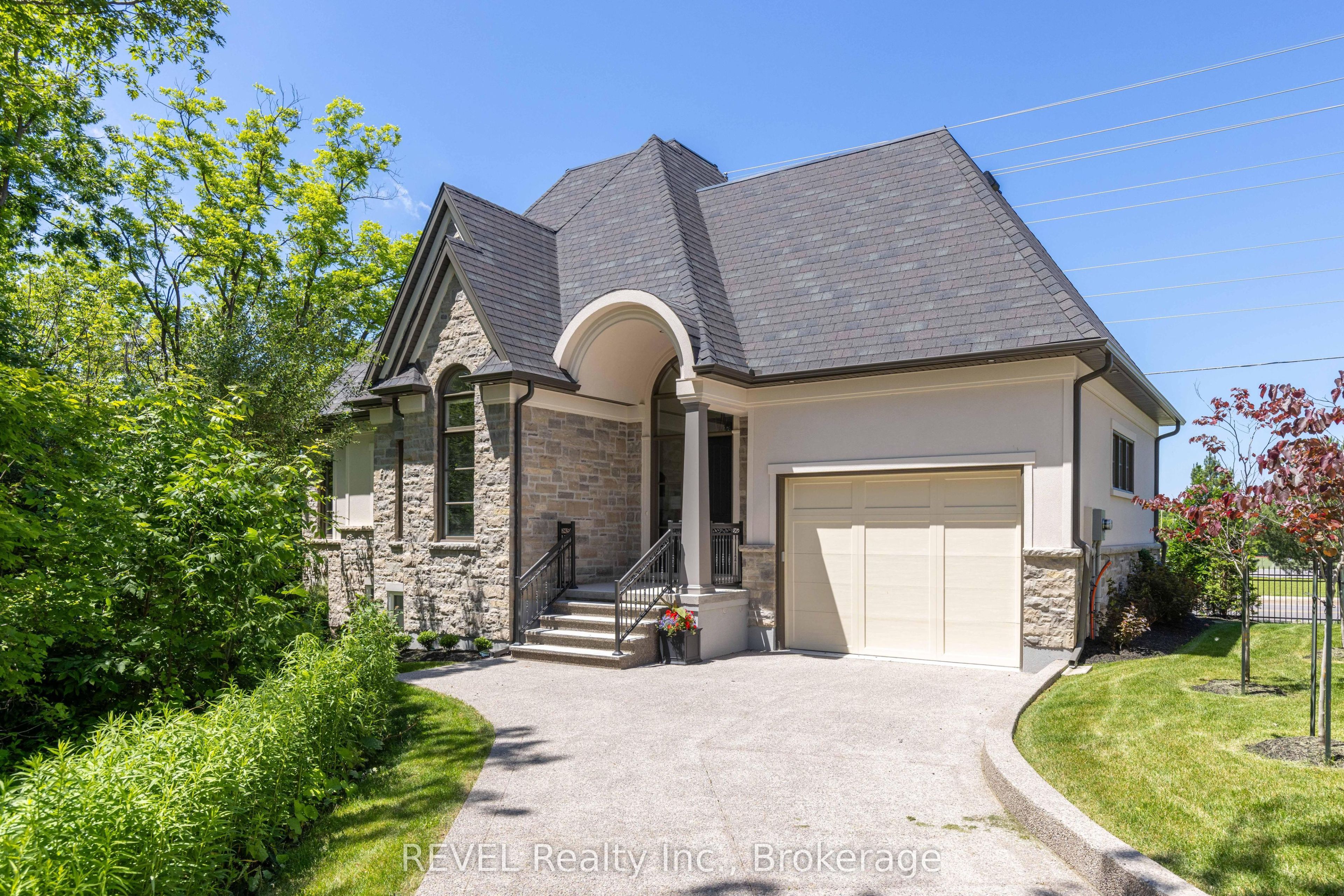 27 Arbourvale Cmn Property Photo