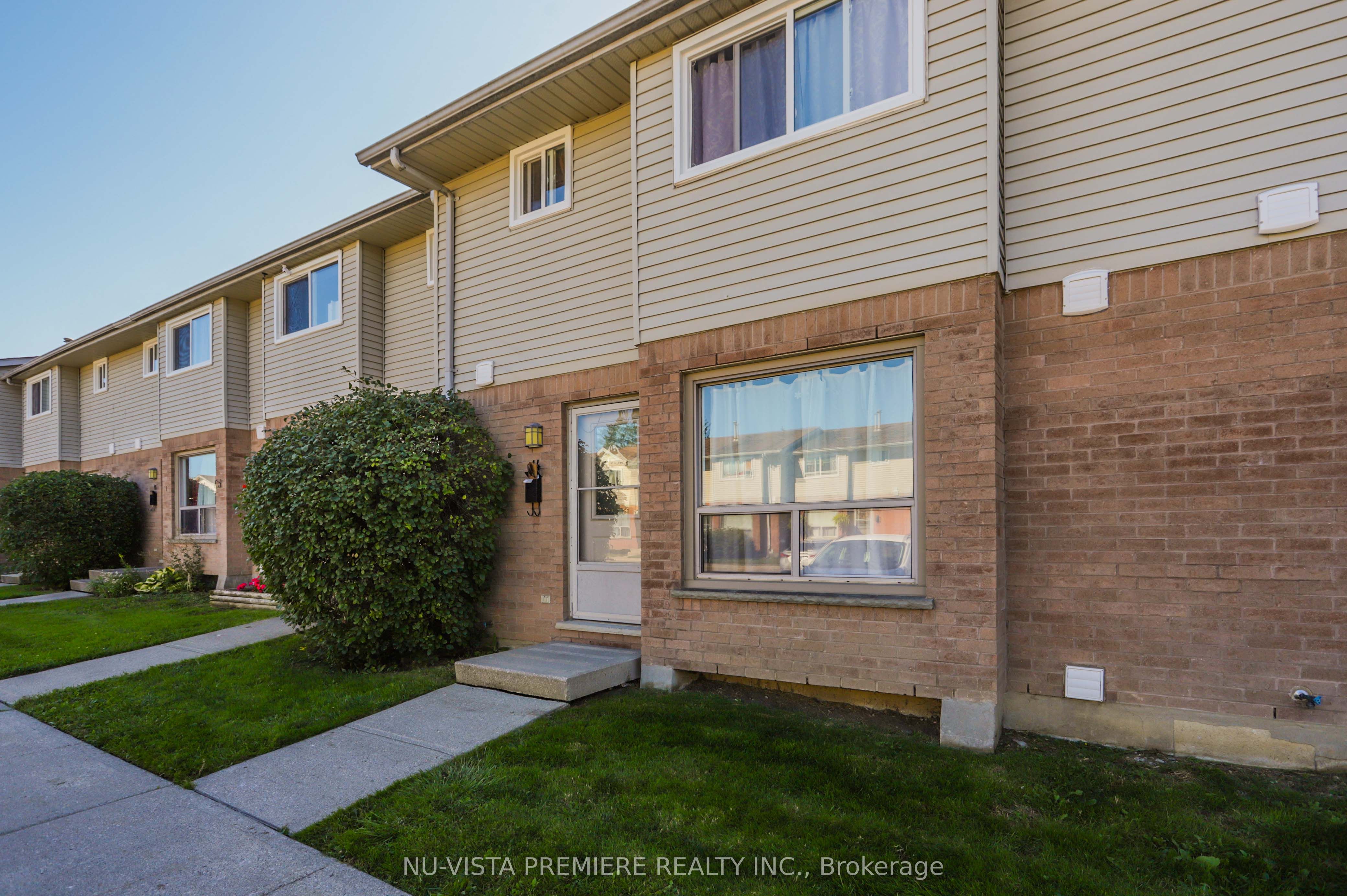 595 3rd St Property Photo