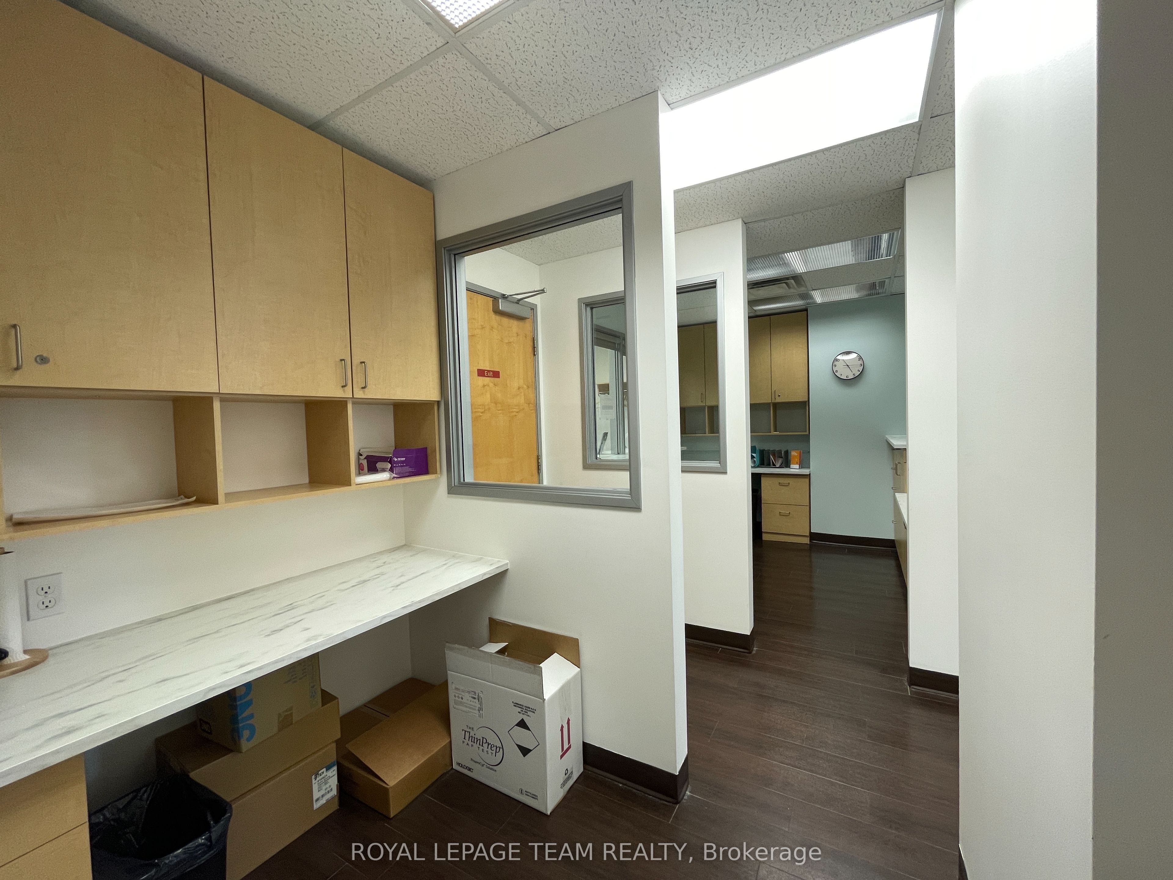 #501 - 1081 Carling Avenue Property Photo 9