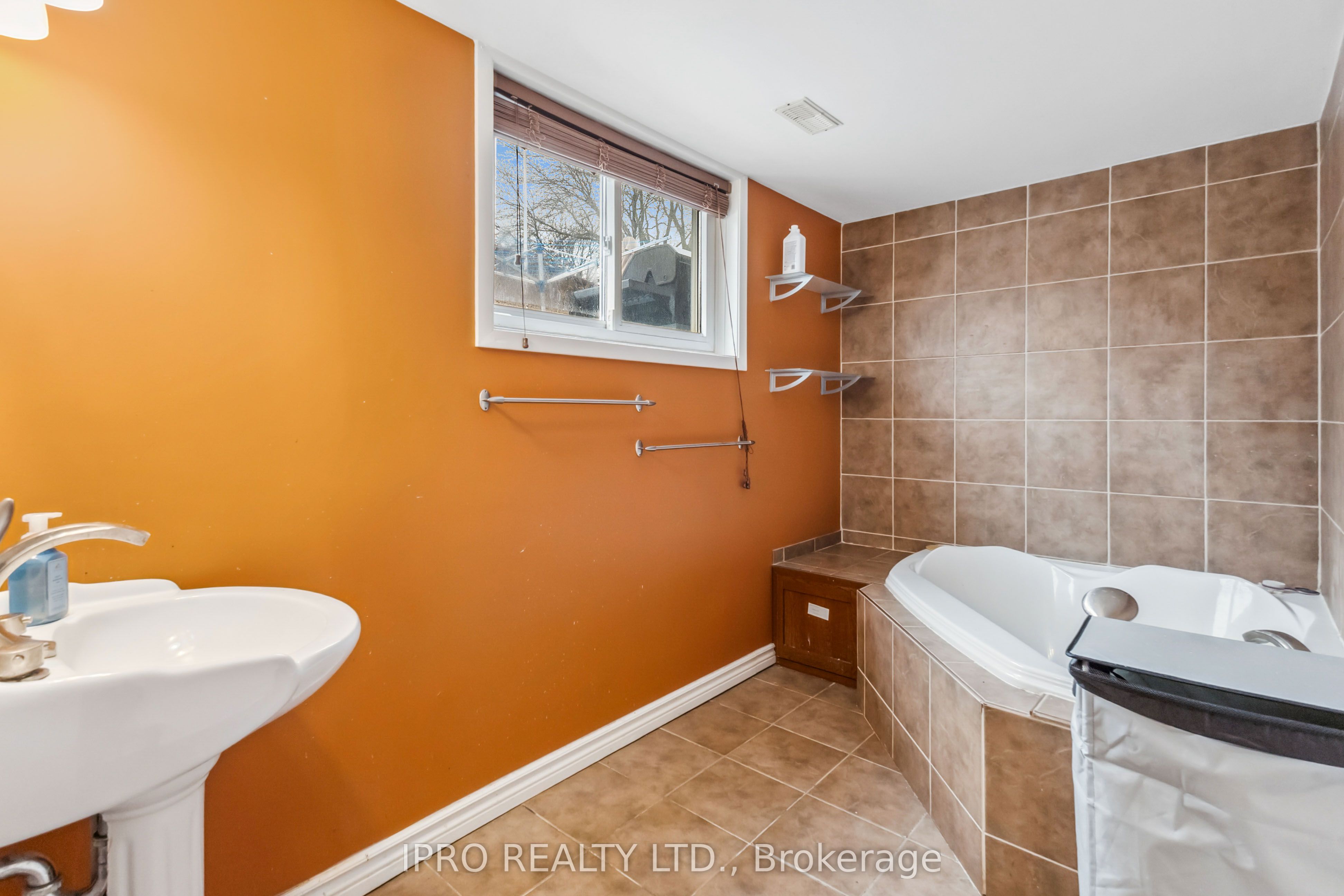 4 Breckenridge Crescent Property Photo 19