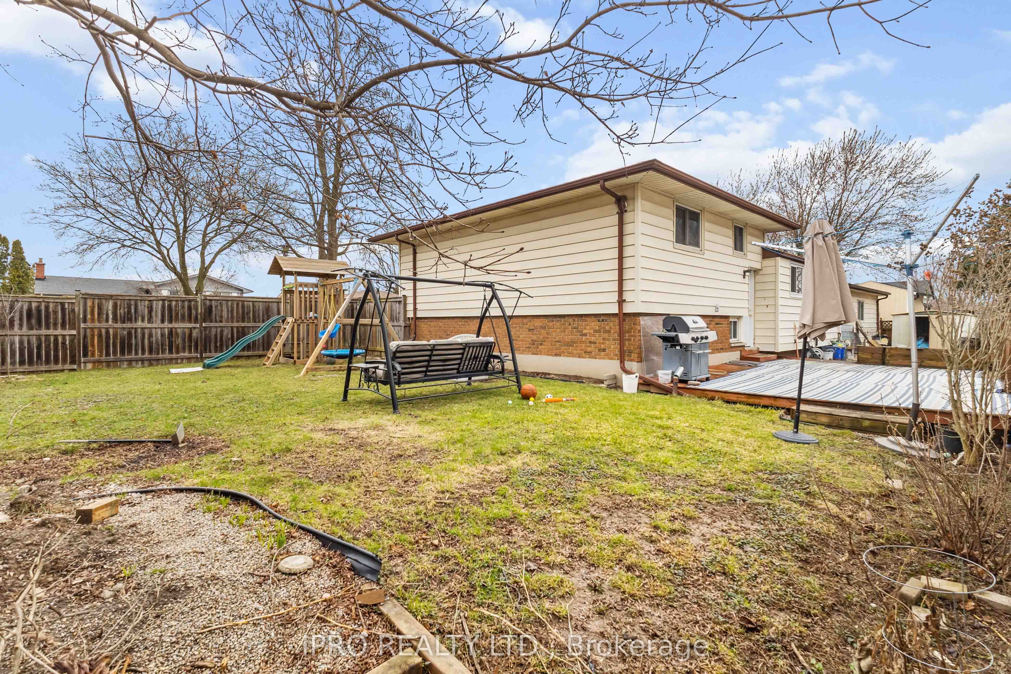 4 Breckenridge Crescent Property Photo 25