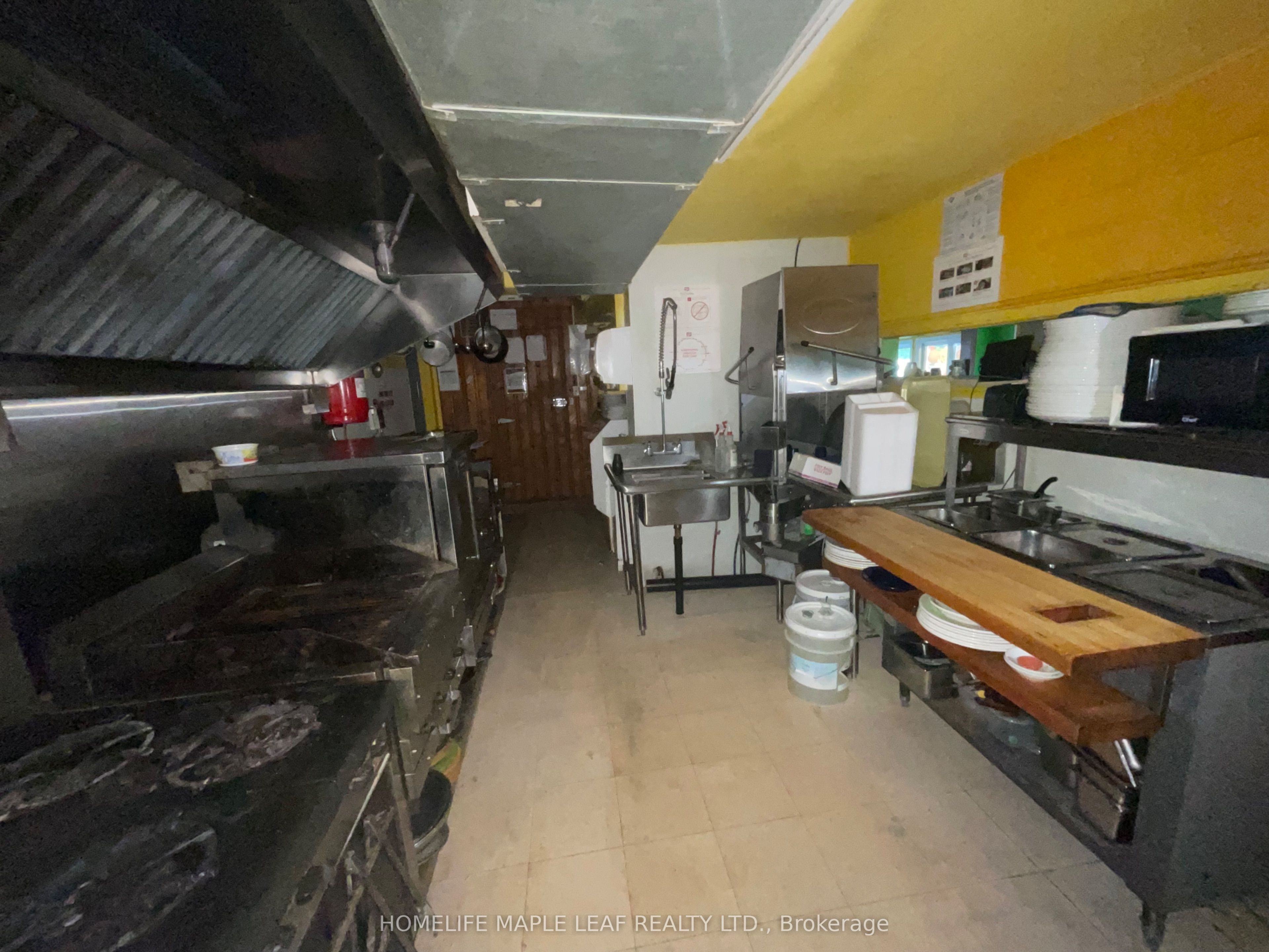 5391 King Street Property Photo 13