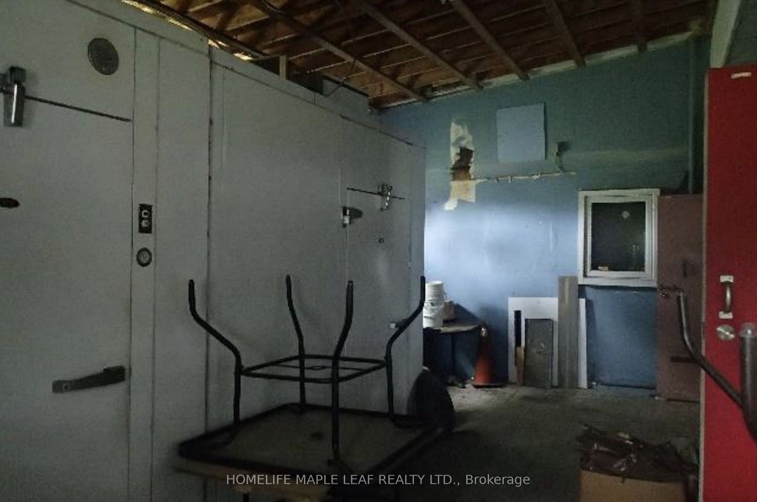 5391 King Street Property Photo 18