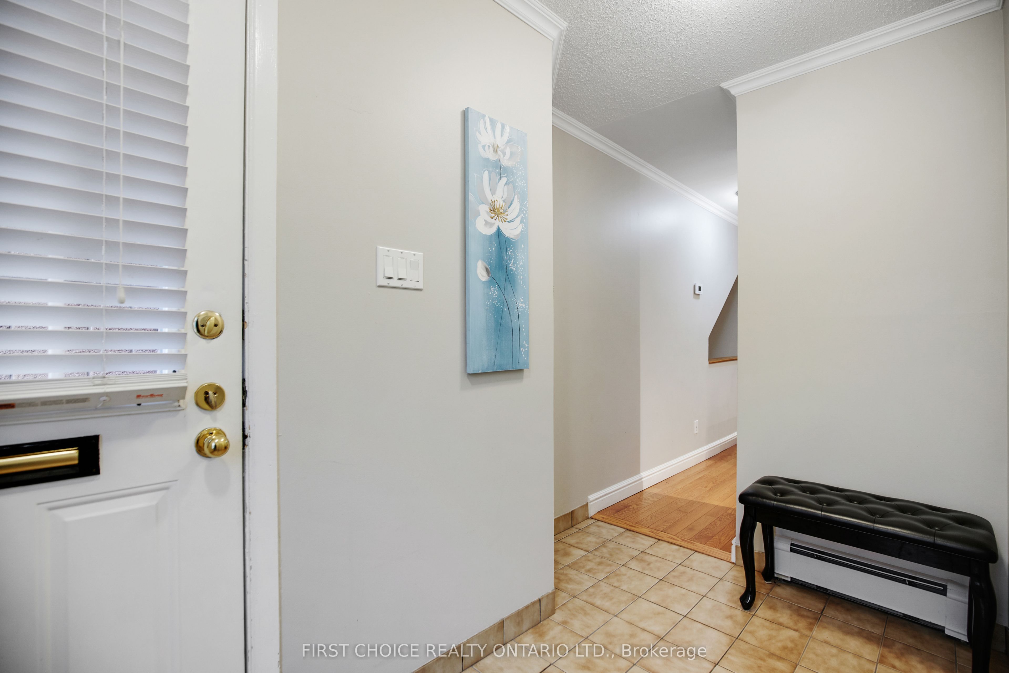 33 Crispin Private Property Photo 5