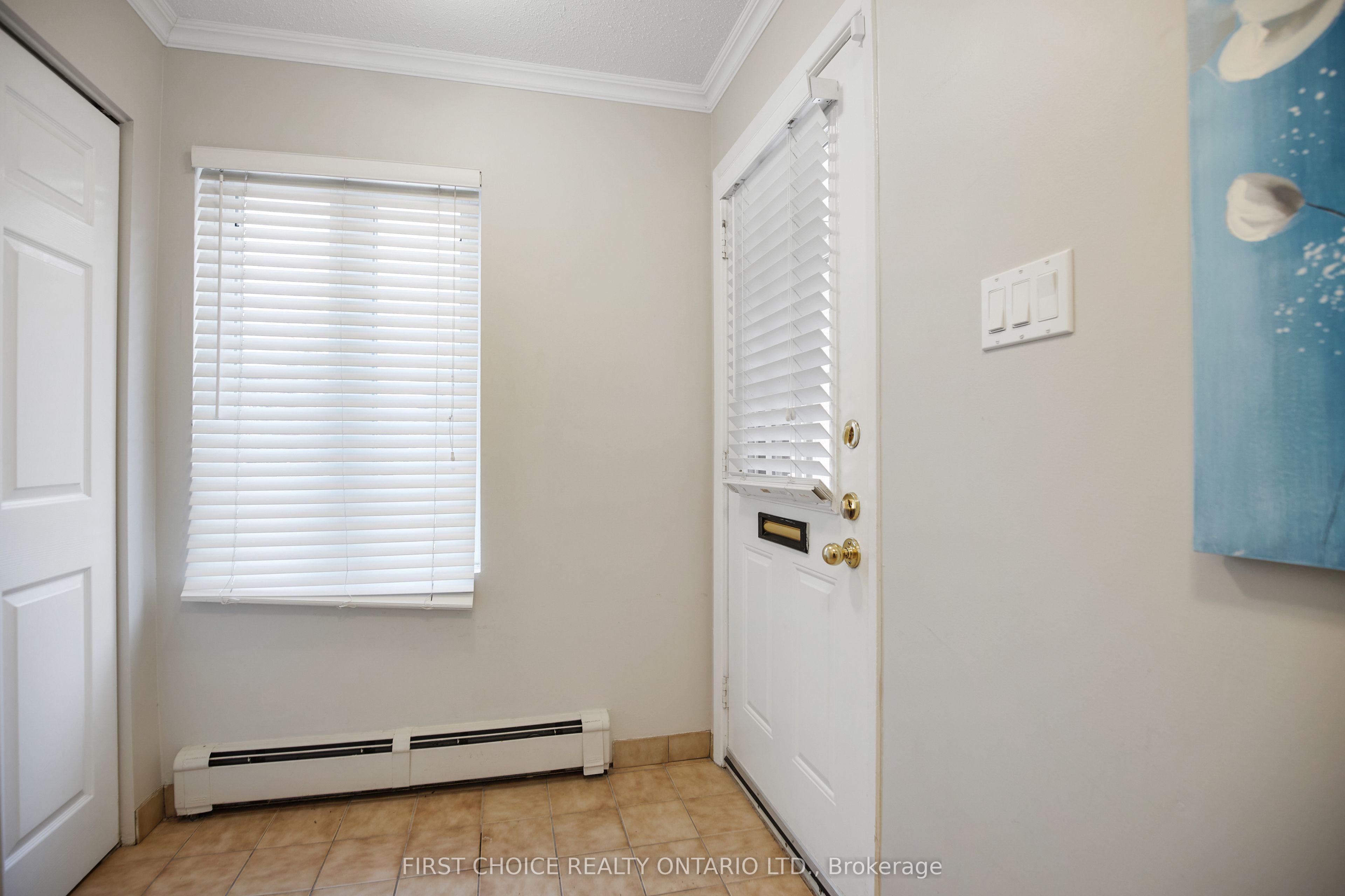33 Crispin Private Property Photo 6