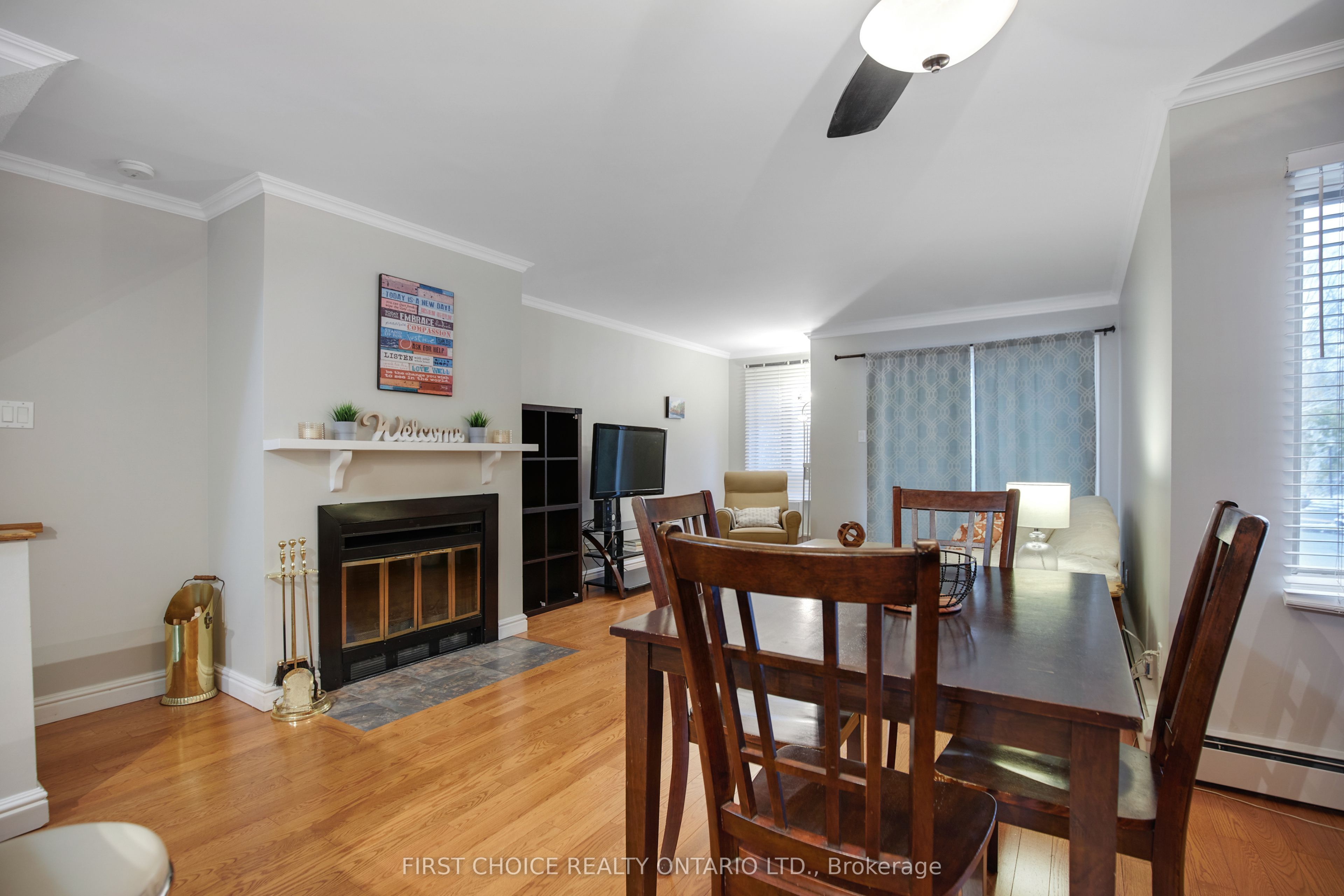 33 Crispin Private Property Photo 17