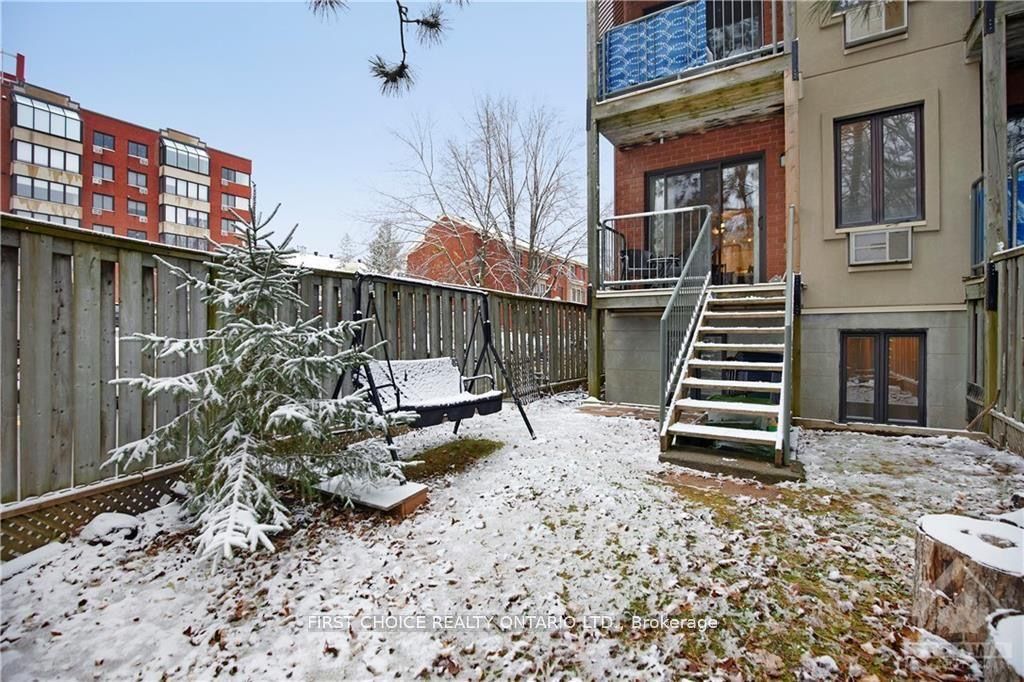 33 Crispin Private Property Photo 35