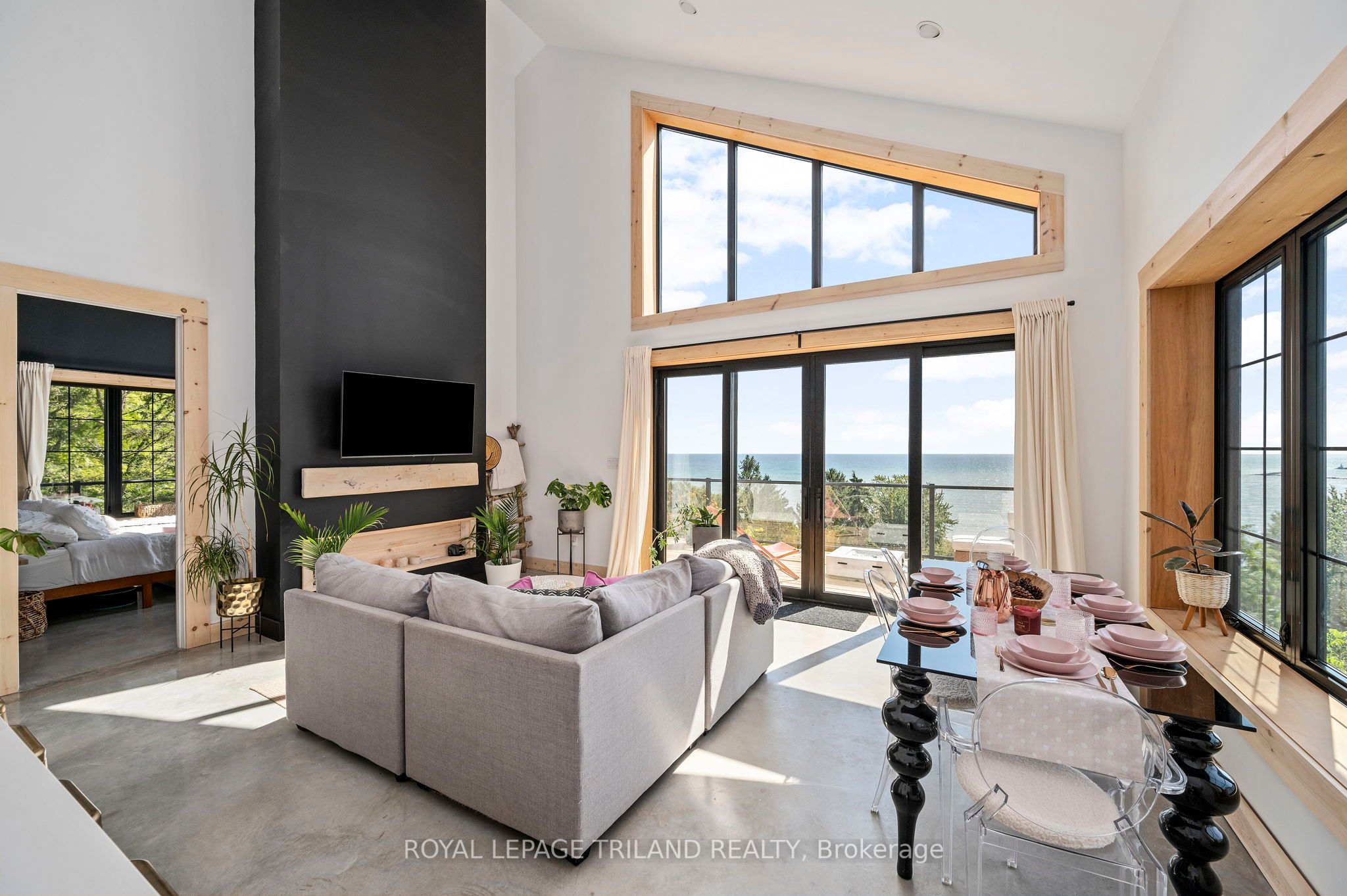 164 Brayside Street Property Photo 3