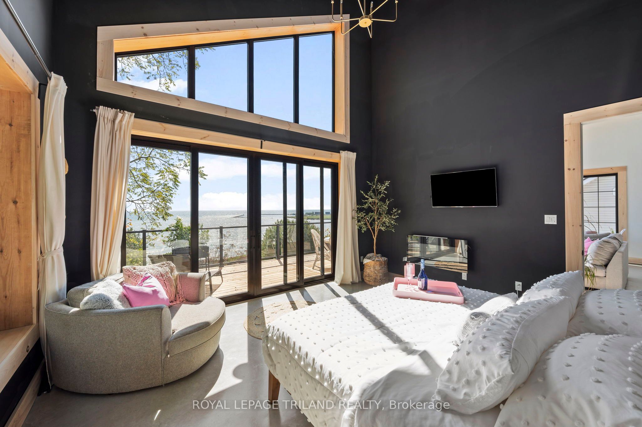164 Brayside Street Property Photo 17
