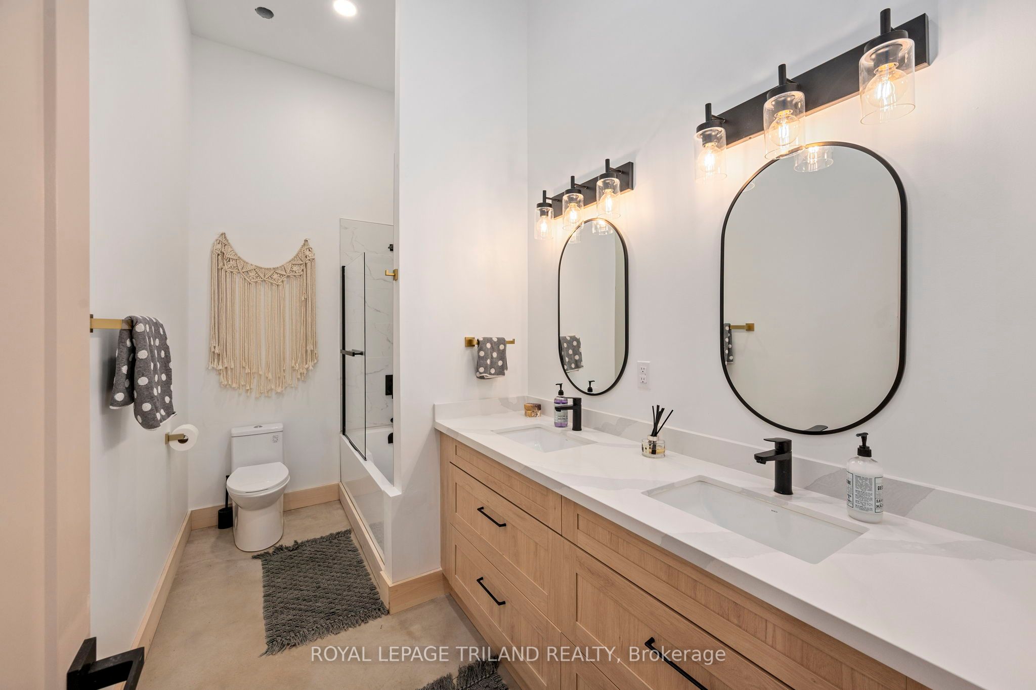 164 Brayside Street Property Photo 28