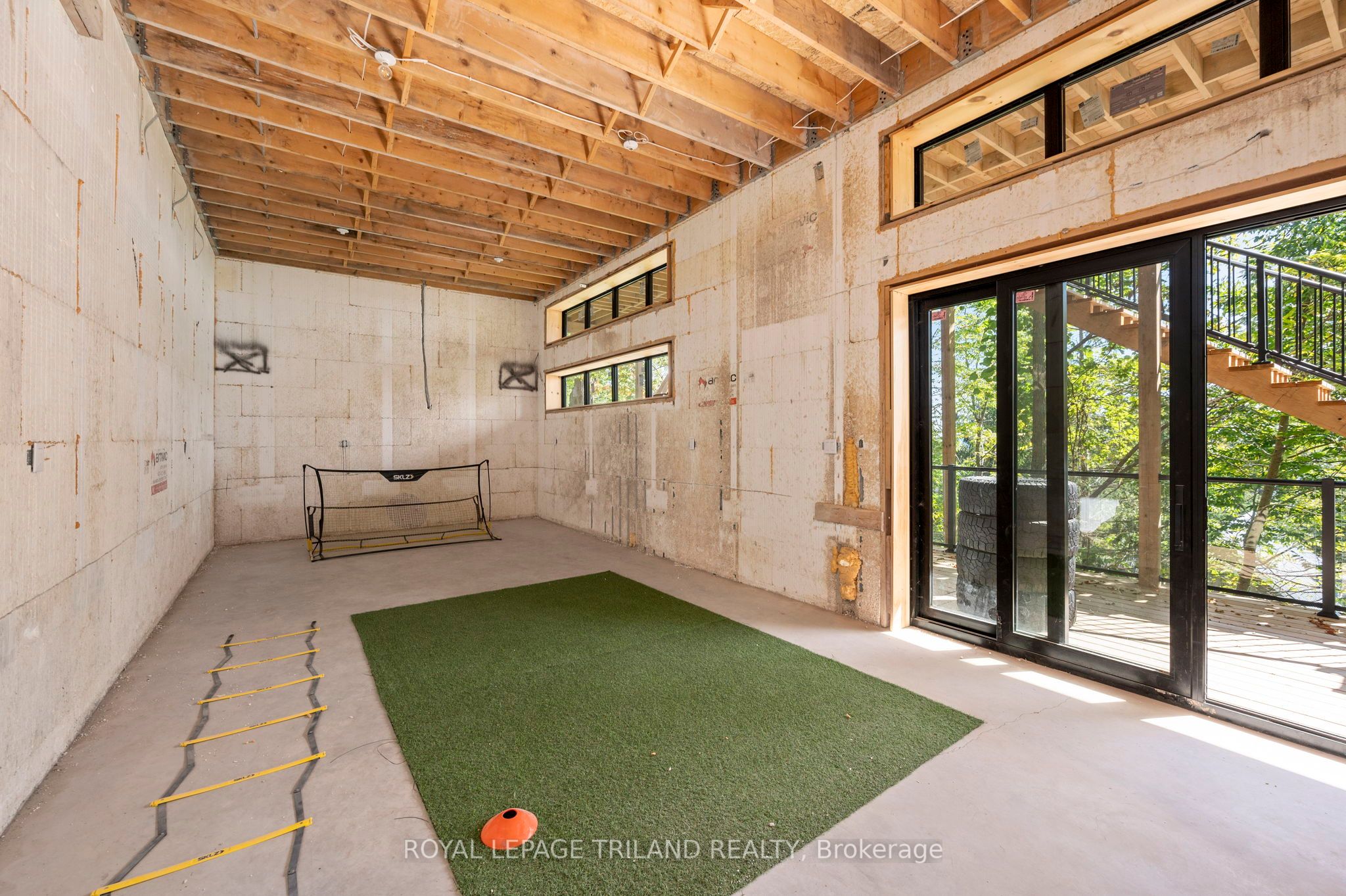 164 Brayside Street Property Photo 34
