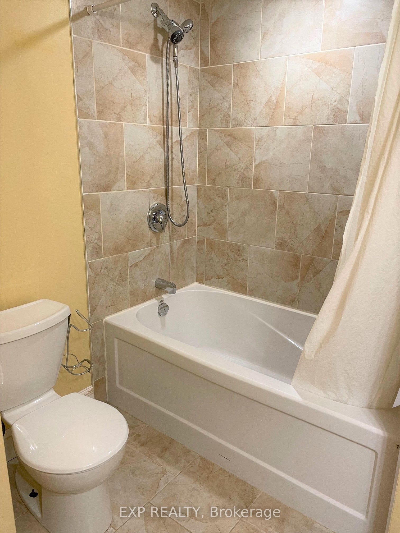 431 Gilmour Street Property Photo 18