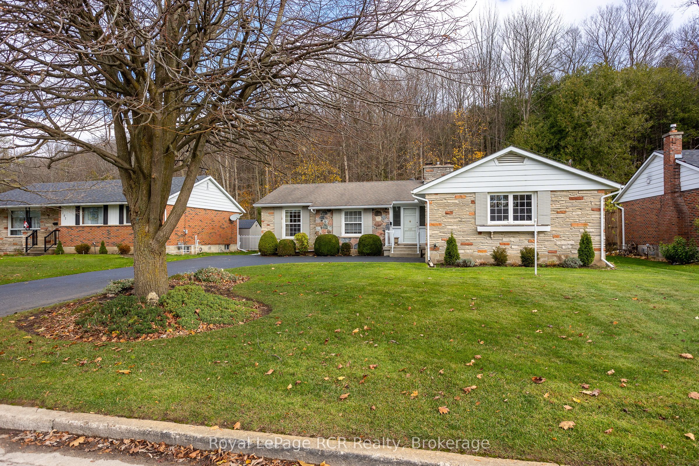 149 7th Avenue E Property Photo 2