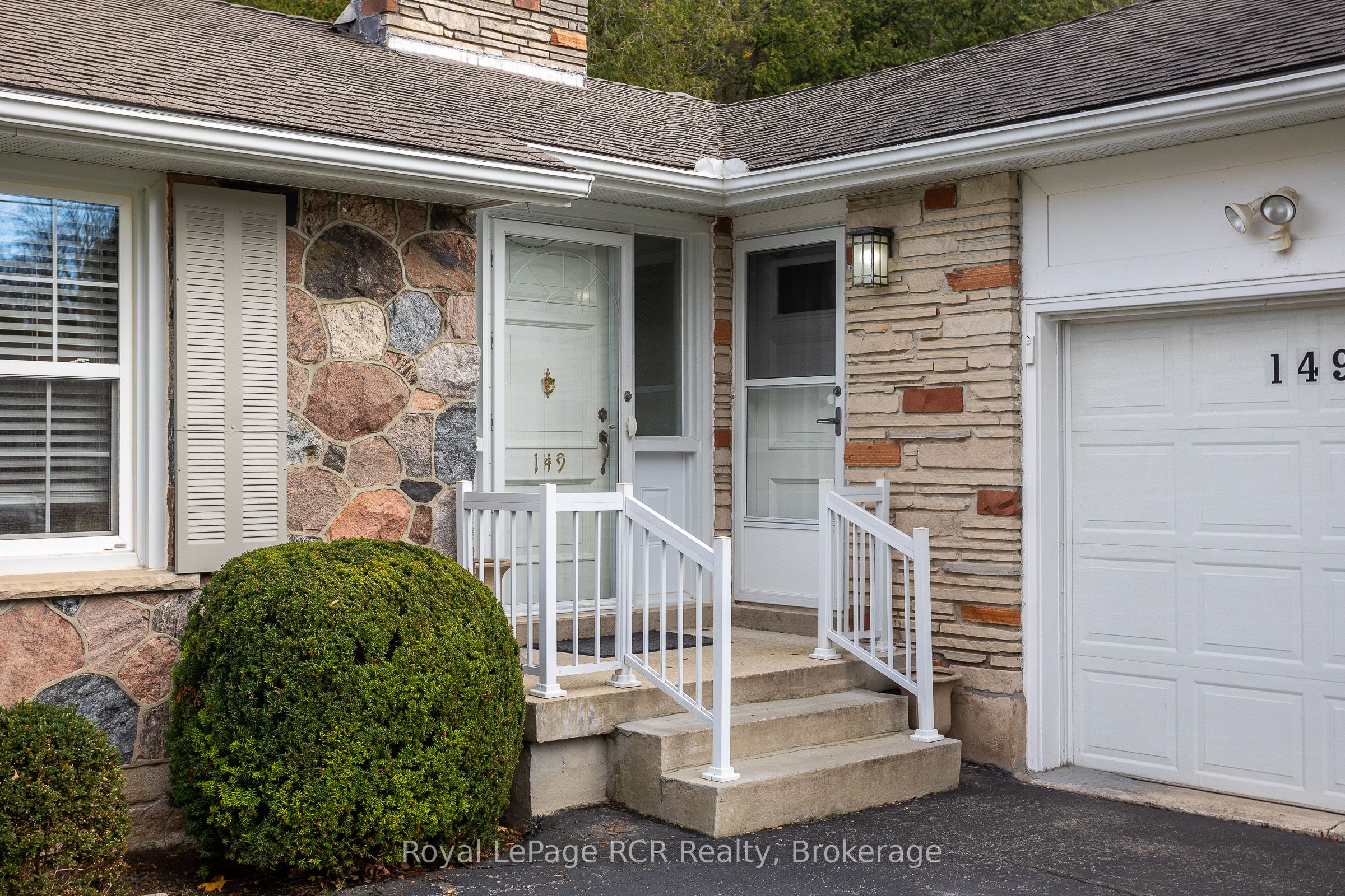 149 7th Avenue E Property Photo 5
