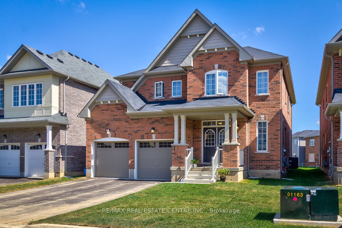 36 Fleming Crescent Property Photo