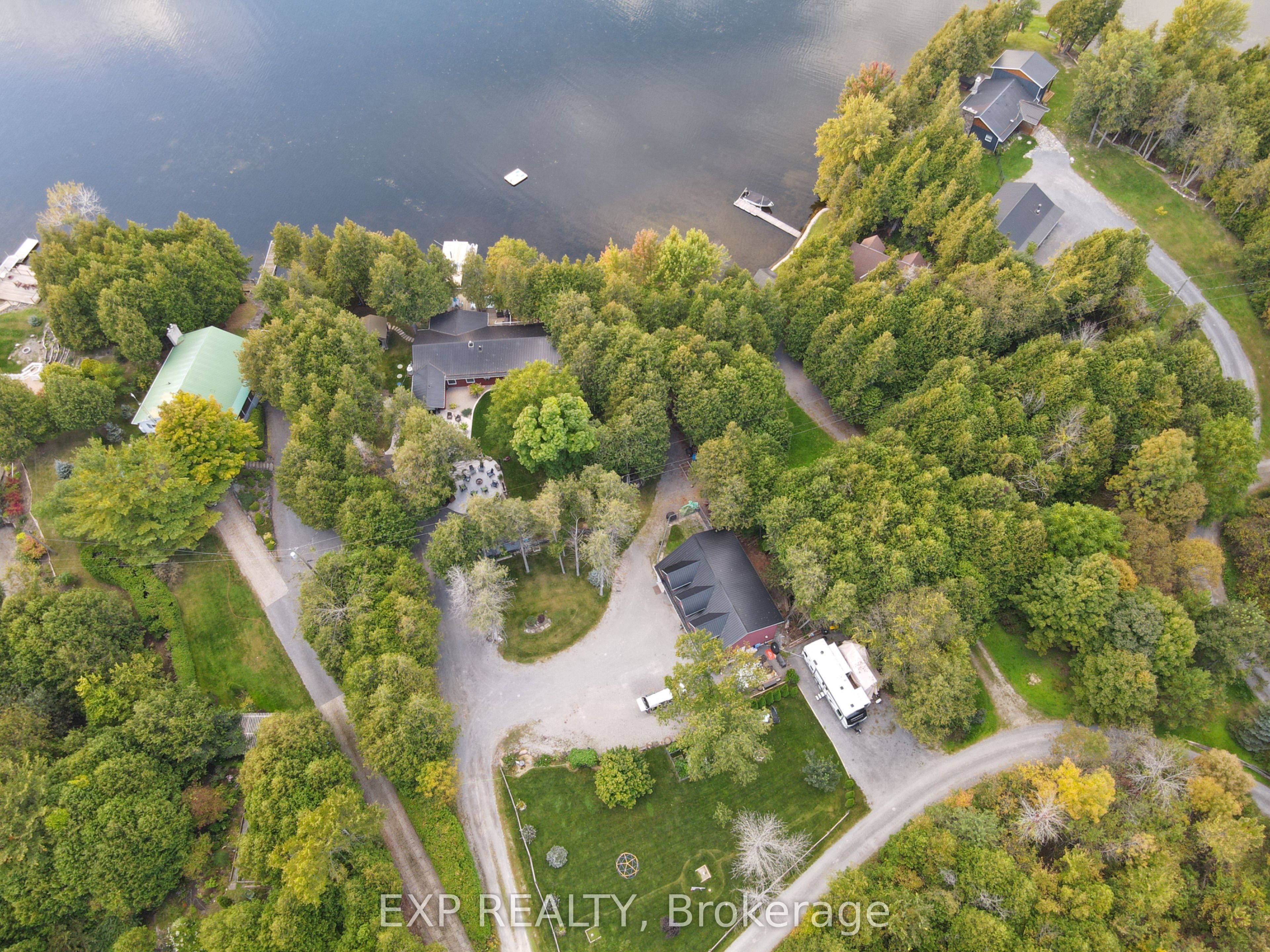 19 Willow Lane Property Photo 2