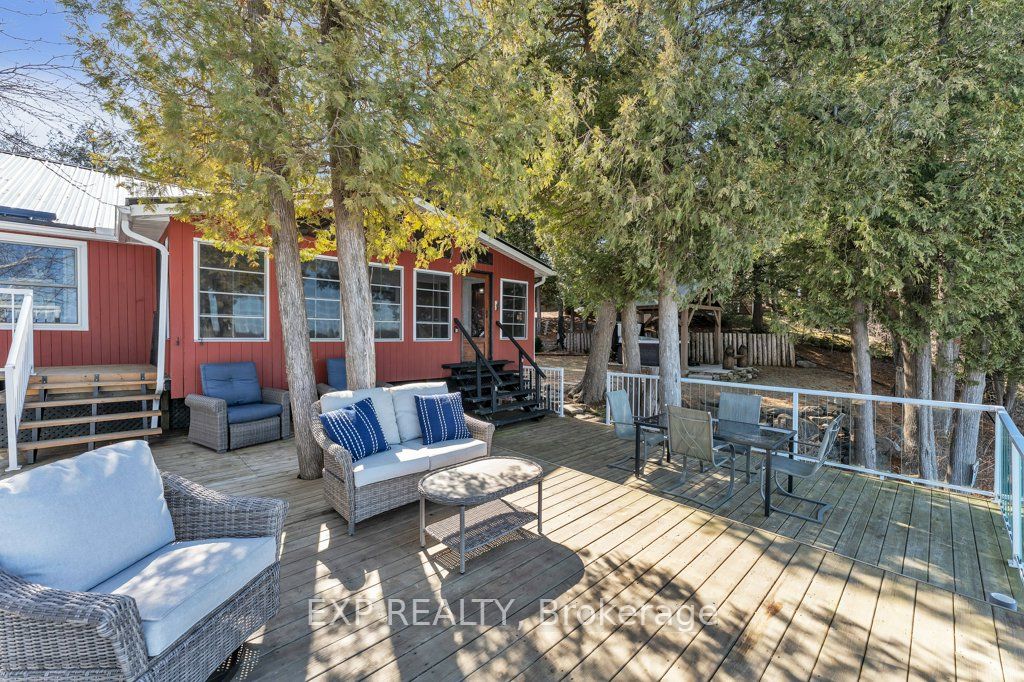 19 Willow Lane Property Photo 12