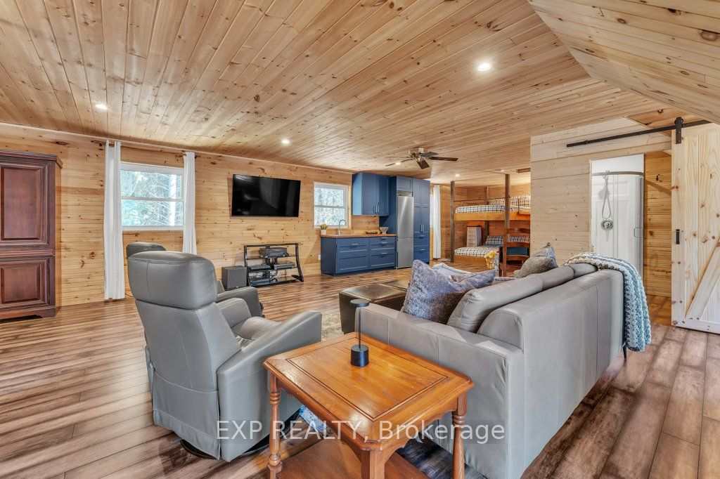 19 Willow Lane Property Photo 41