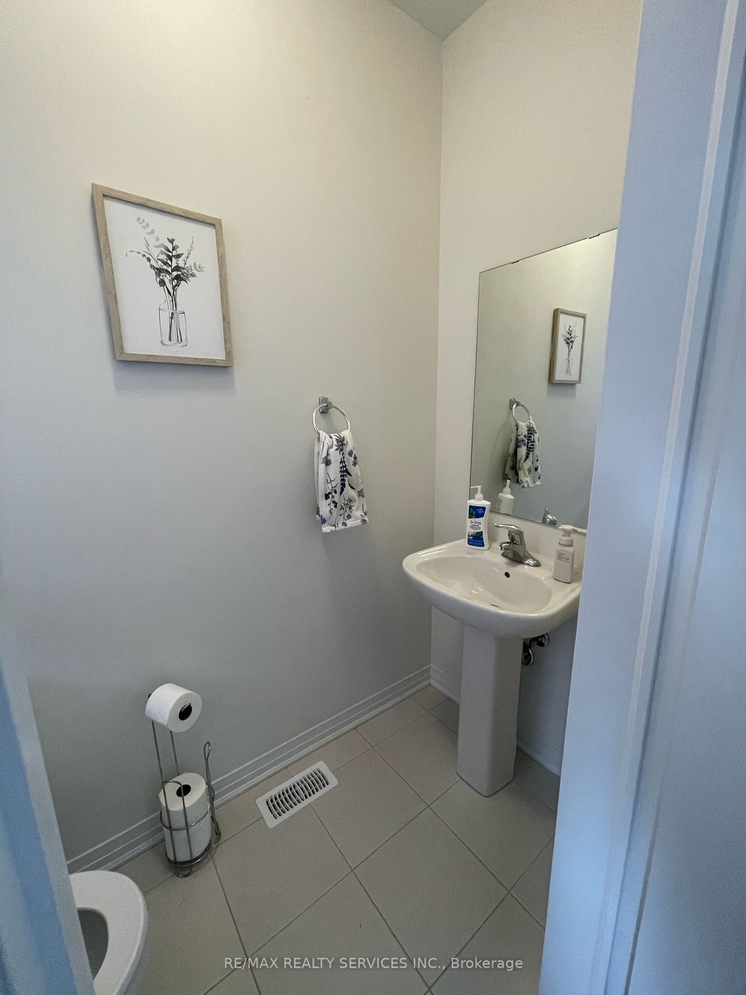 200 Leslie Davis Street Property Photo 18
