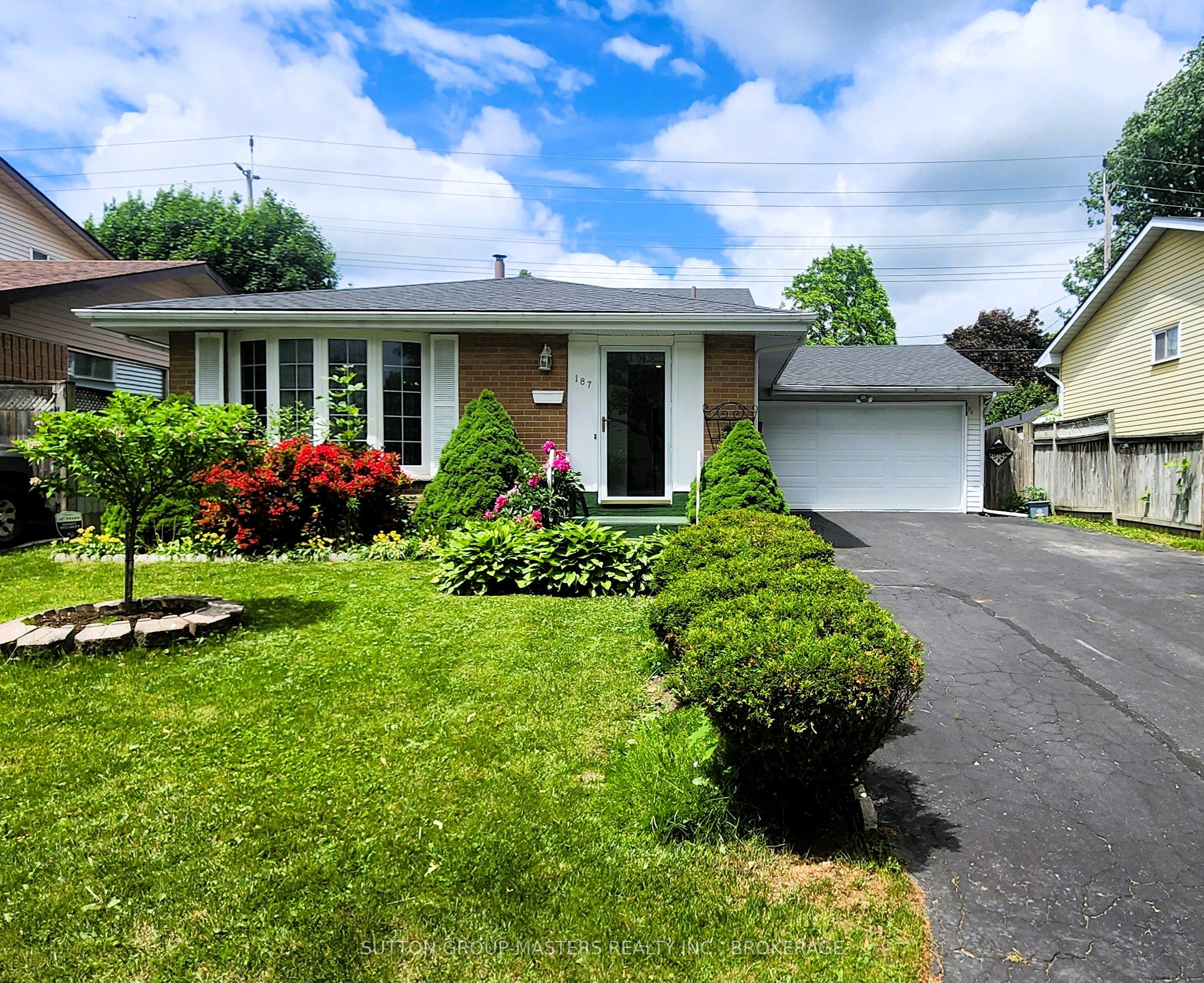 187 Sutherland Drive Property Photo 1