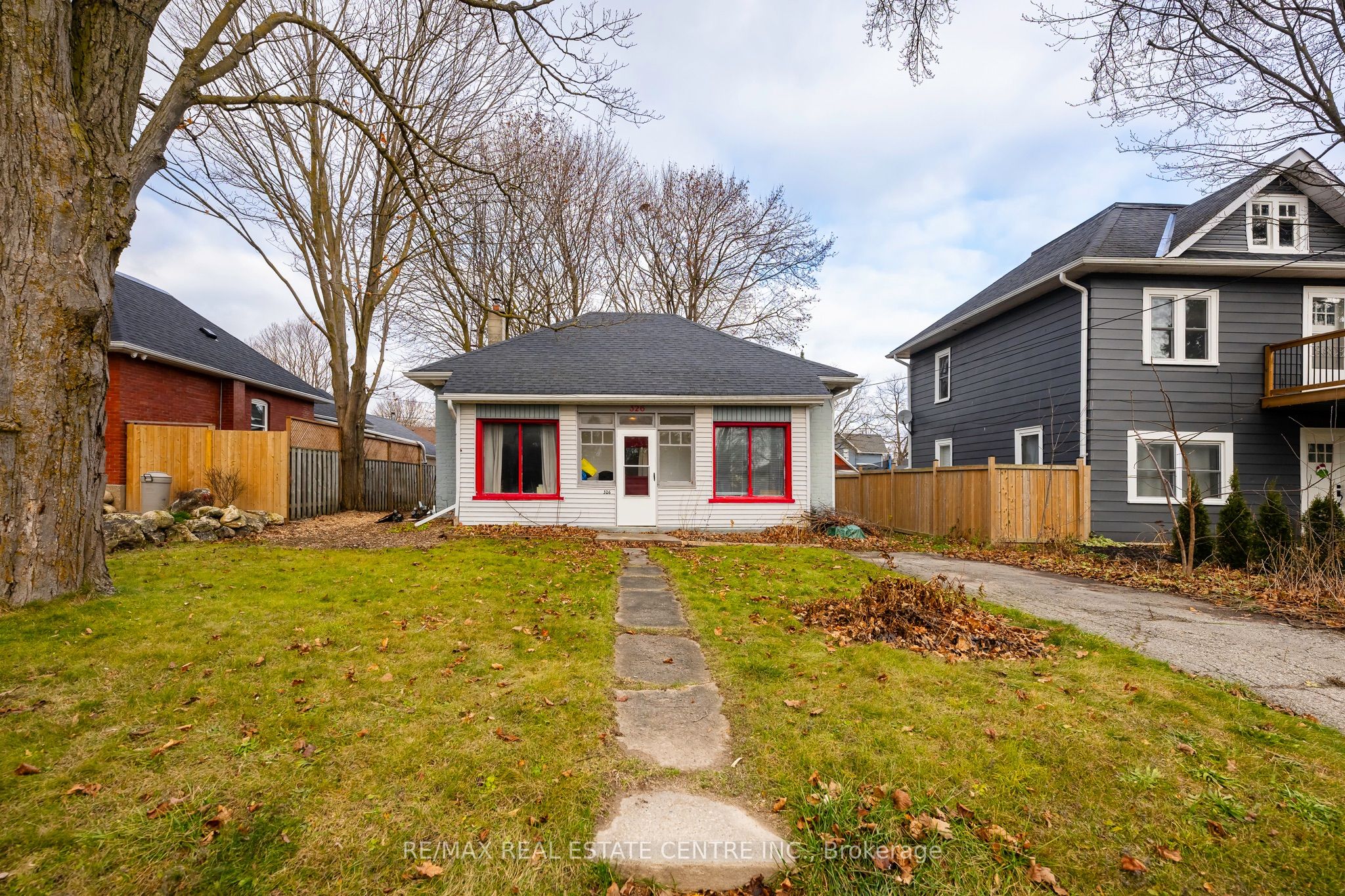 326 Andrew Street Property Photo 1