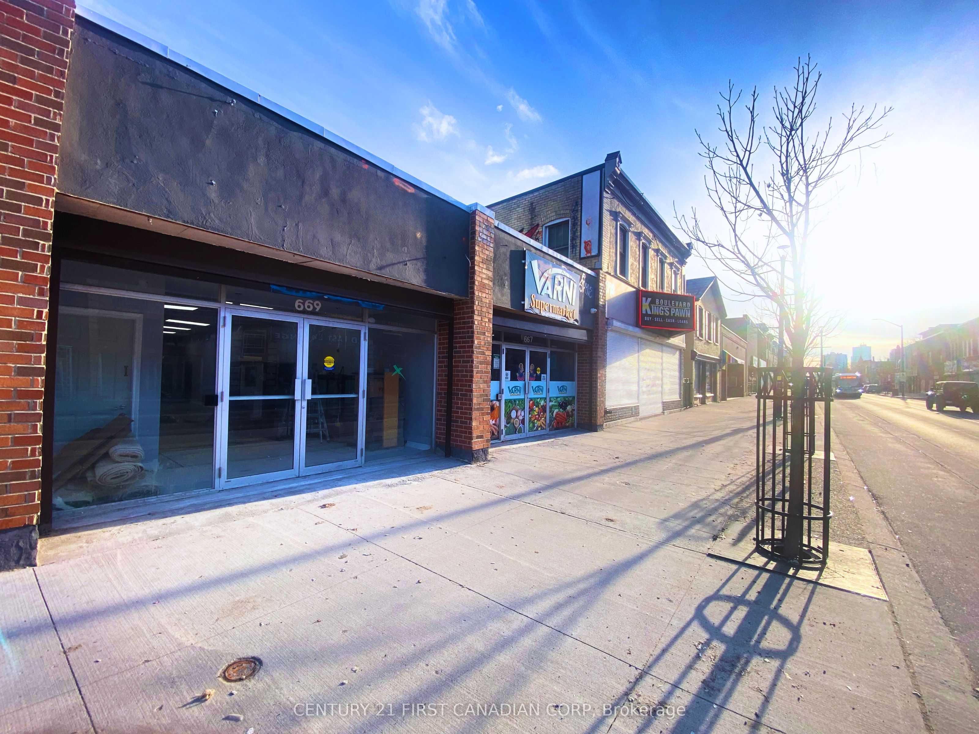 #669 - 667 Dundas Street Property Photo 1