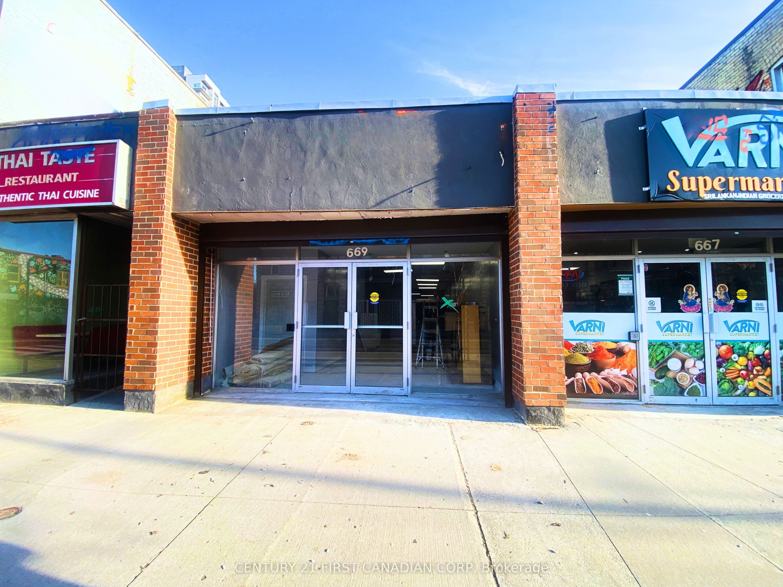 #669 - 667 Dundas Street Property Photo 2