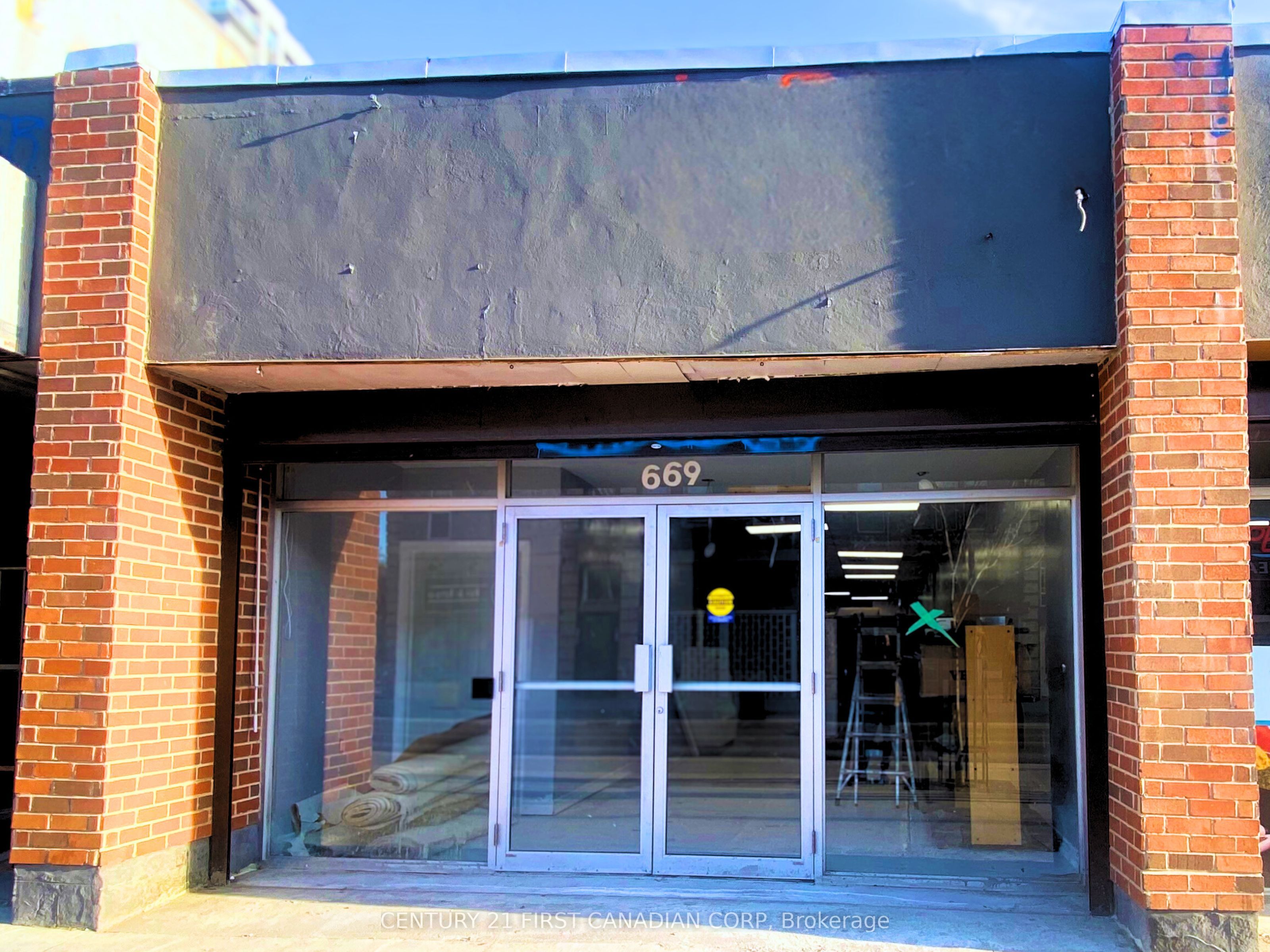 #669 - 667 Dundas Street Property Photo 3
