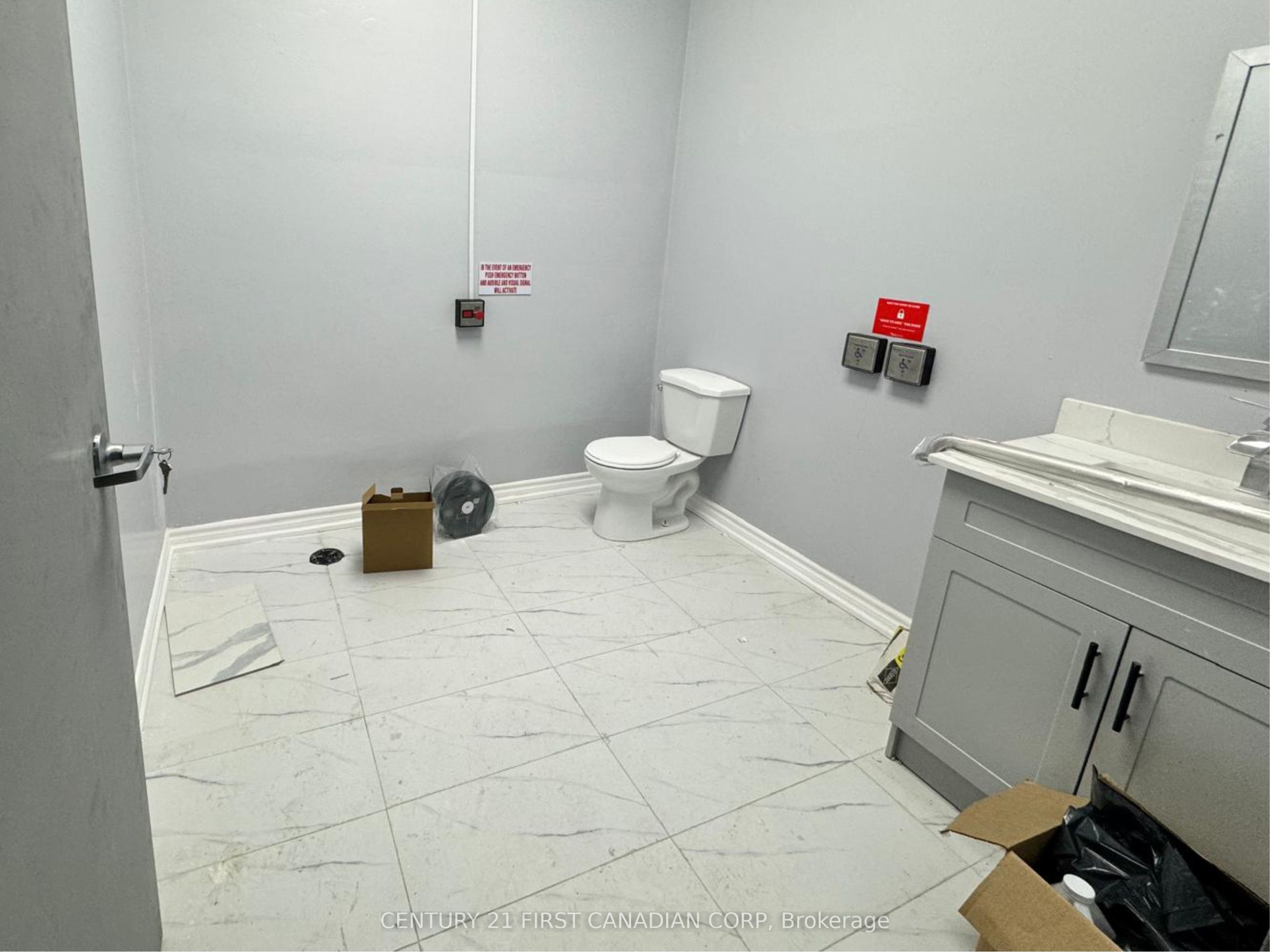 #669 - 667 Dundas Street Property Photo 8