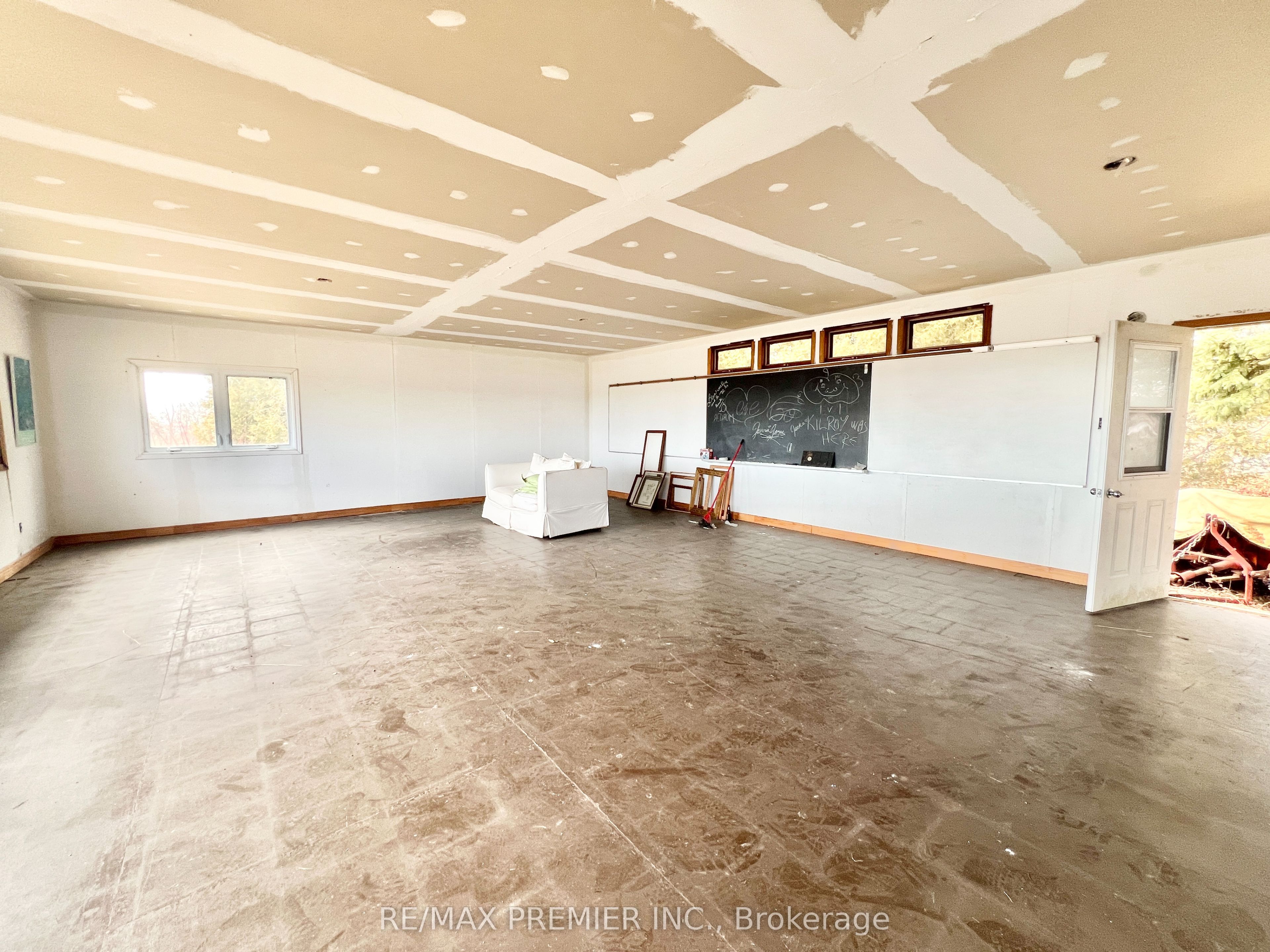 263 Simpson Road Property Photo 22