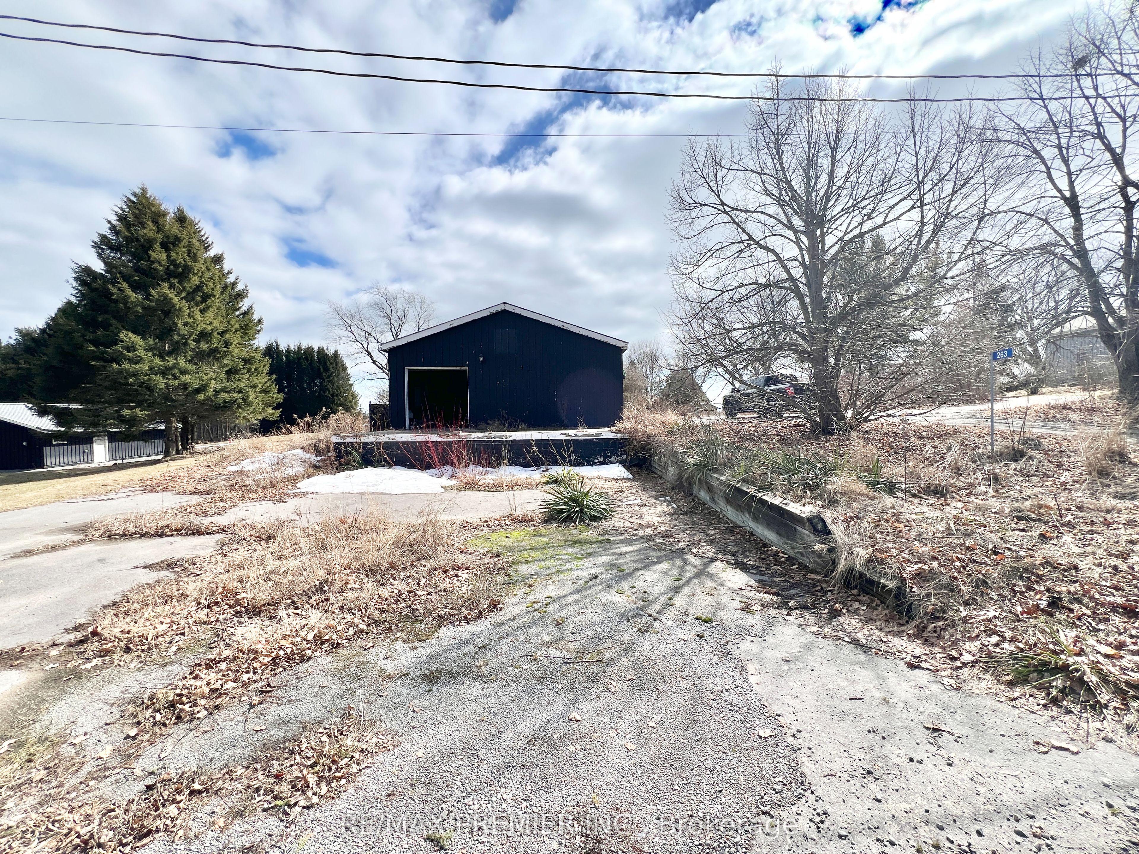 263 Simpson Road Property Photo 24