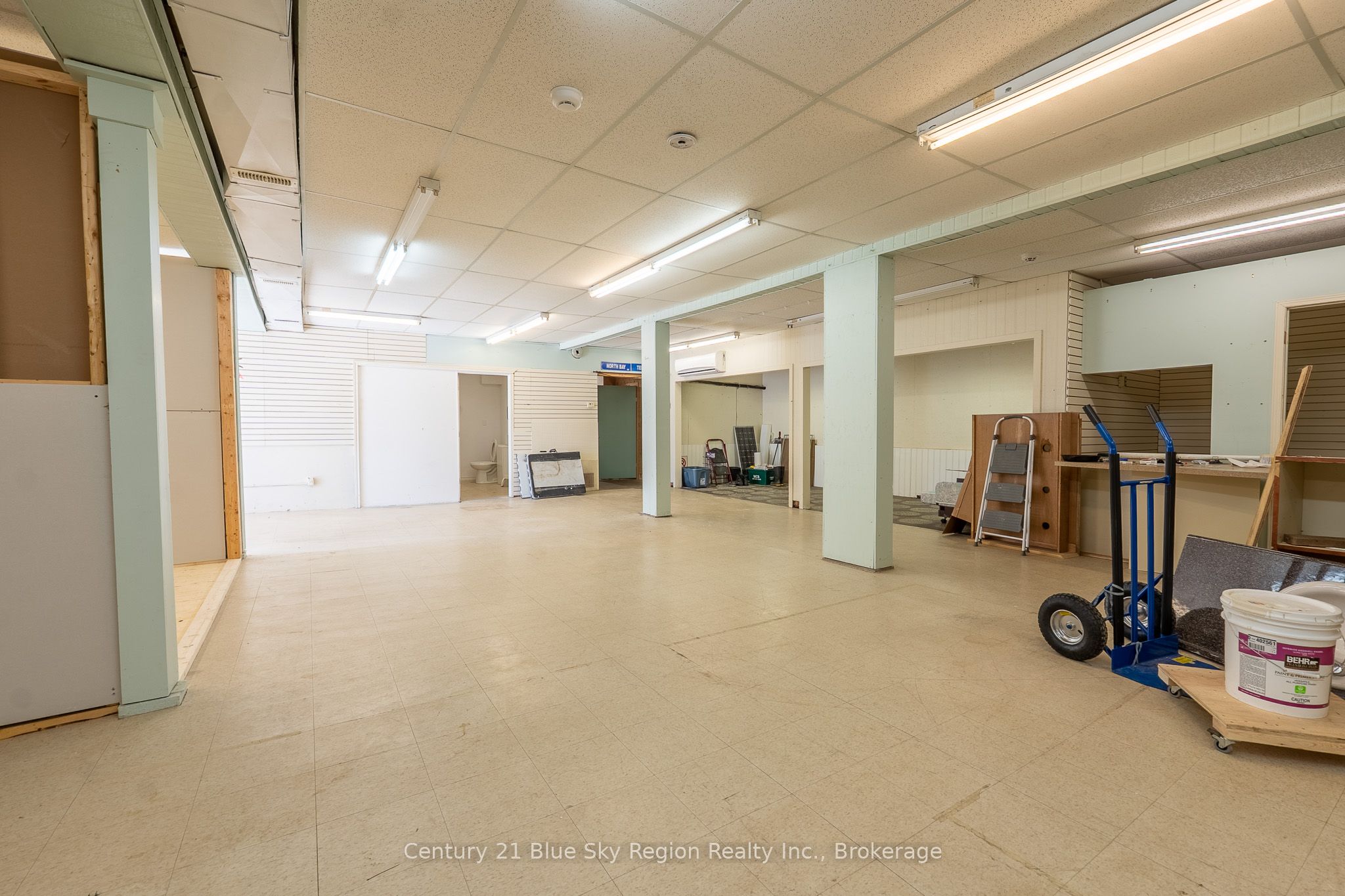 102 Main Street Property Photo 10