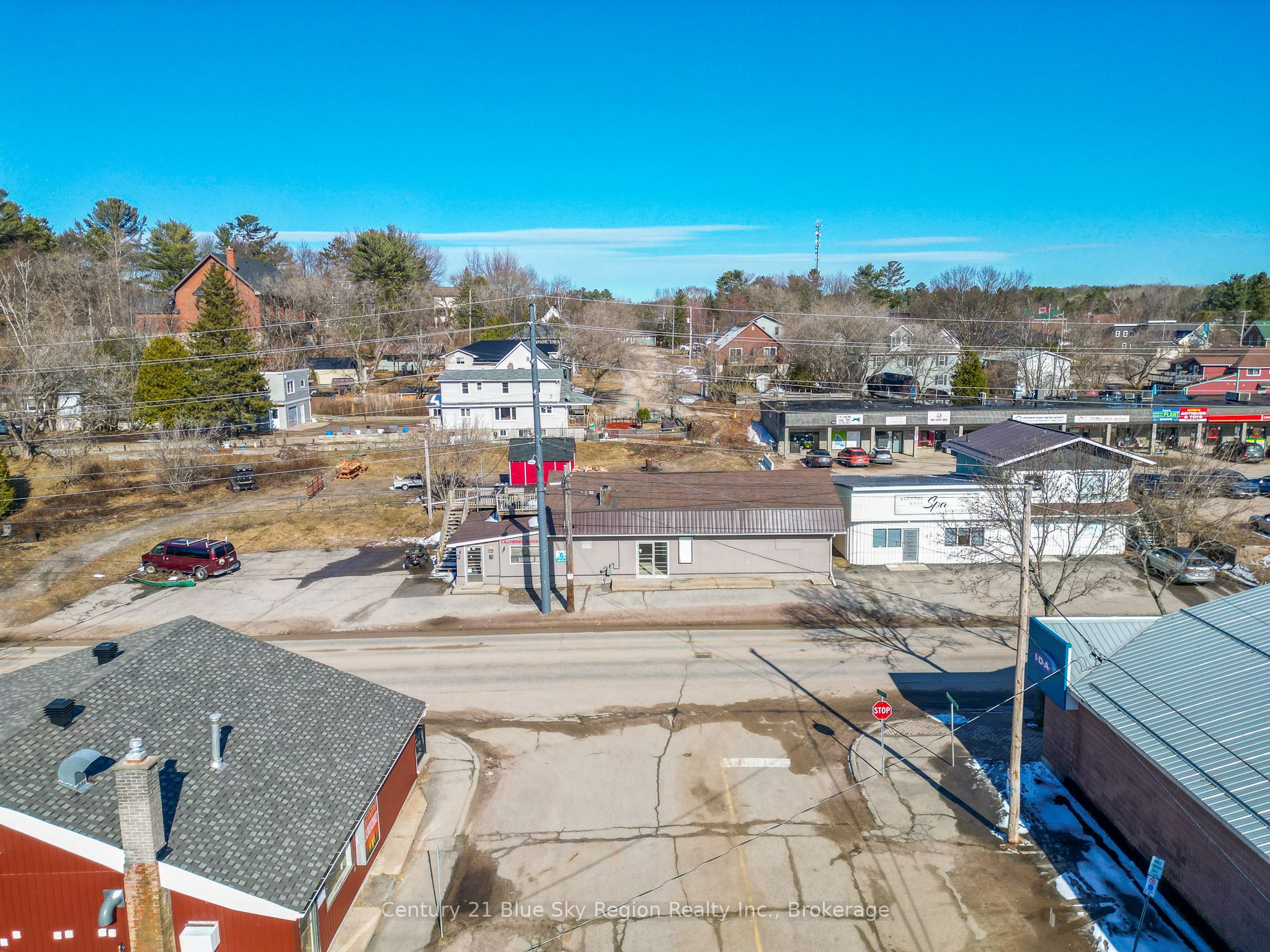 102 Main Street Property Photo 36
