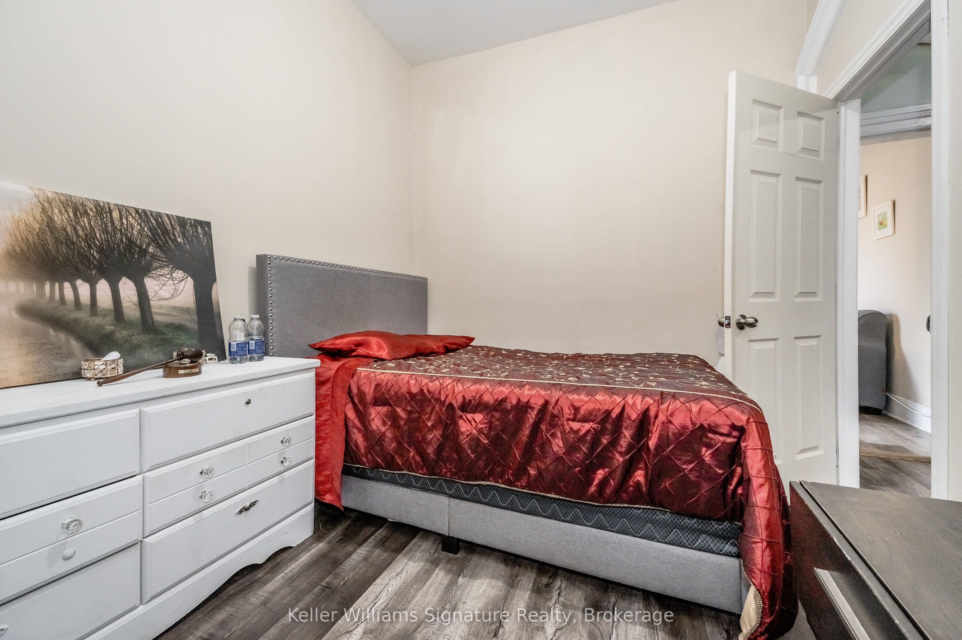 26 Queen Street Property Photo 21