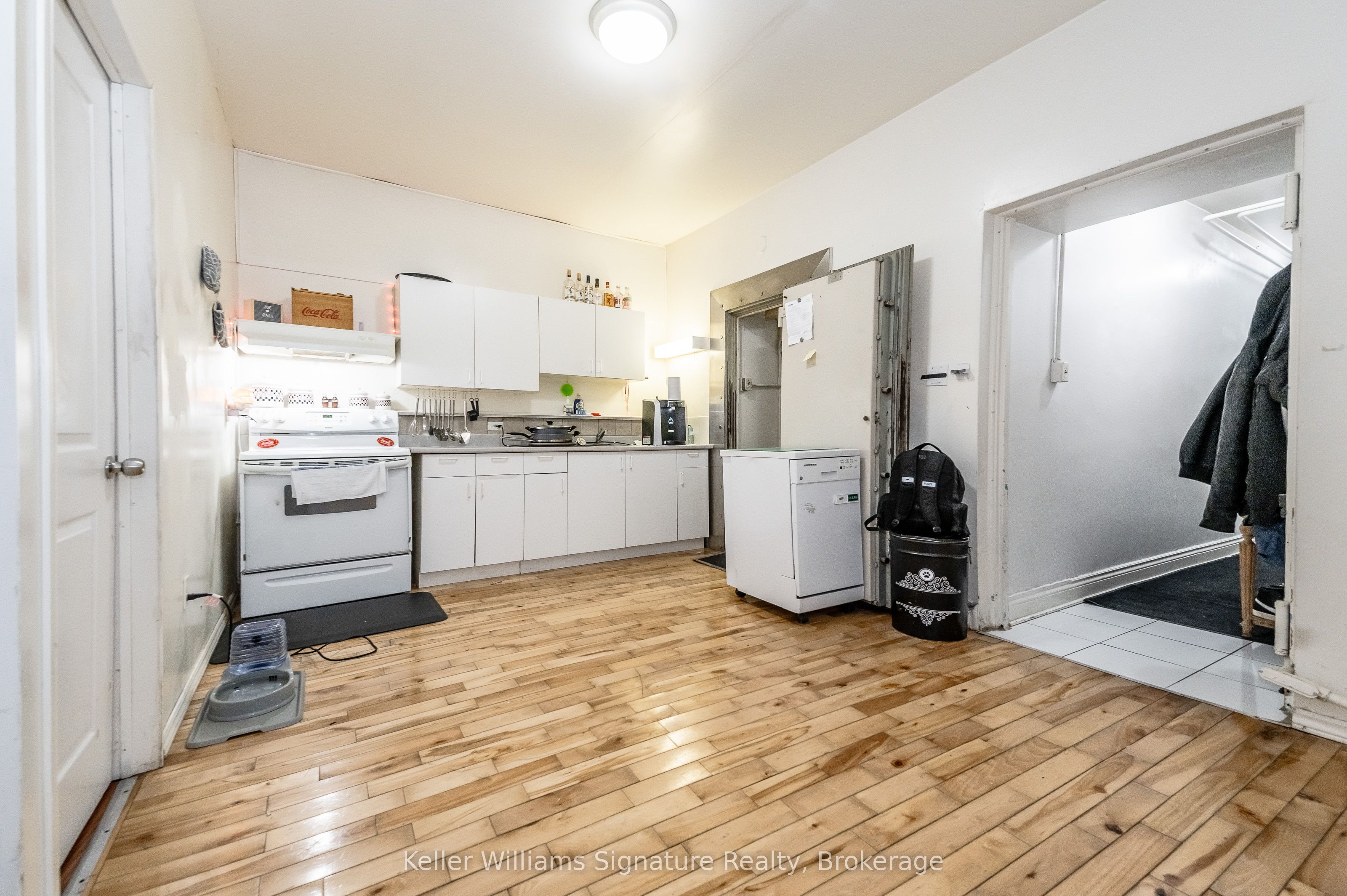 26 Queen Street Property Photo 25