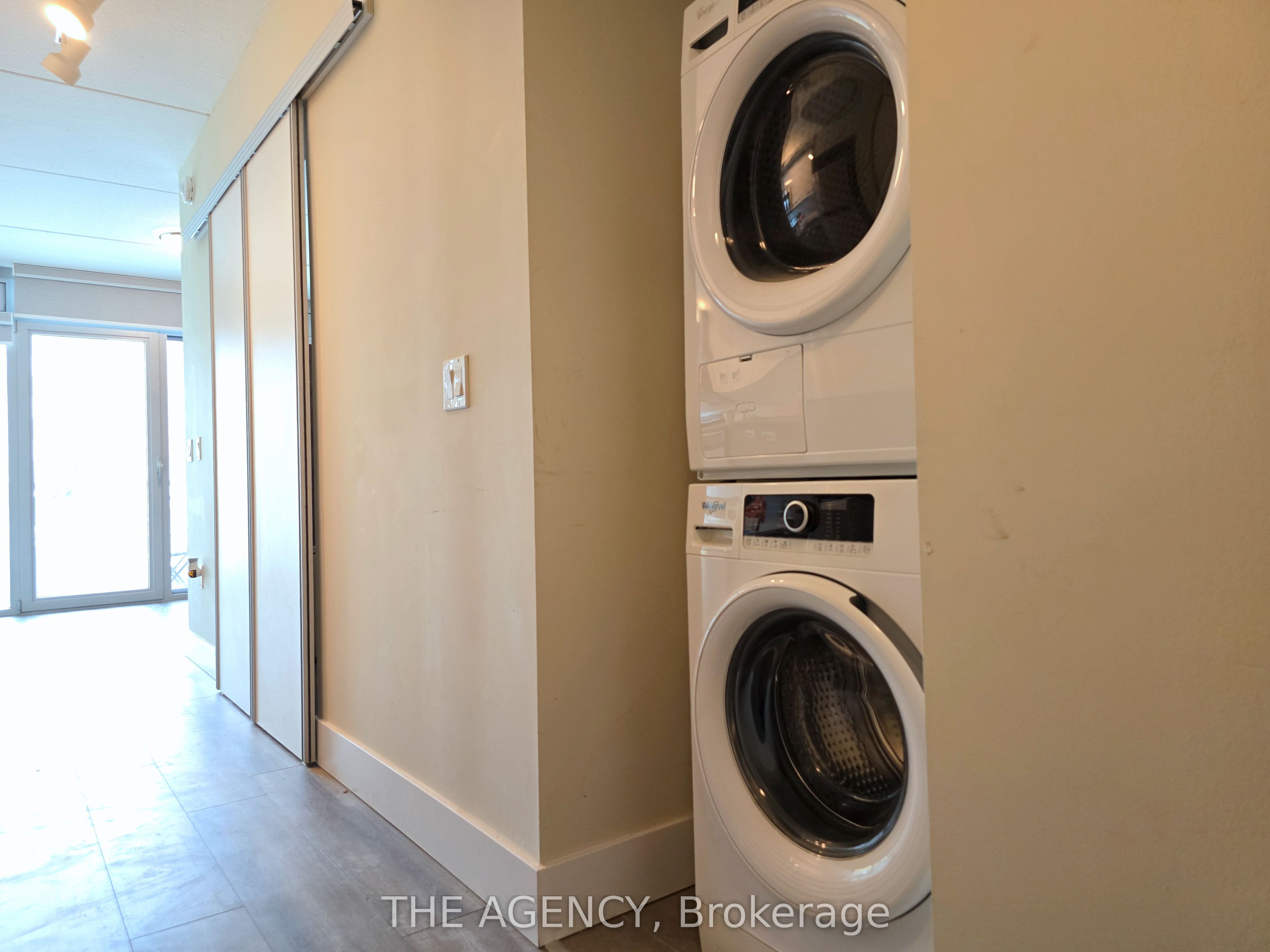 257 Hemlock Street 223 Property Photo 17