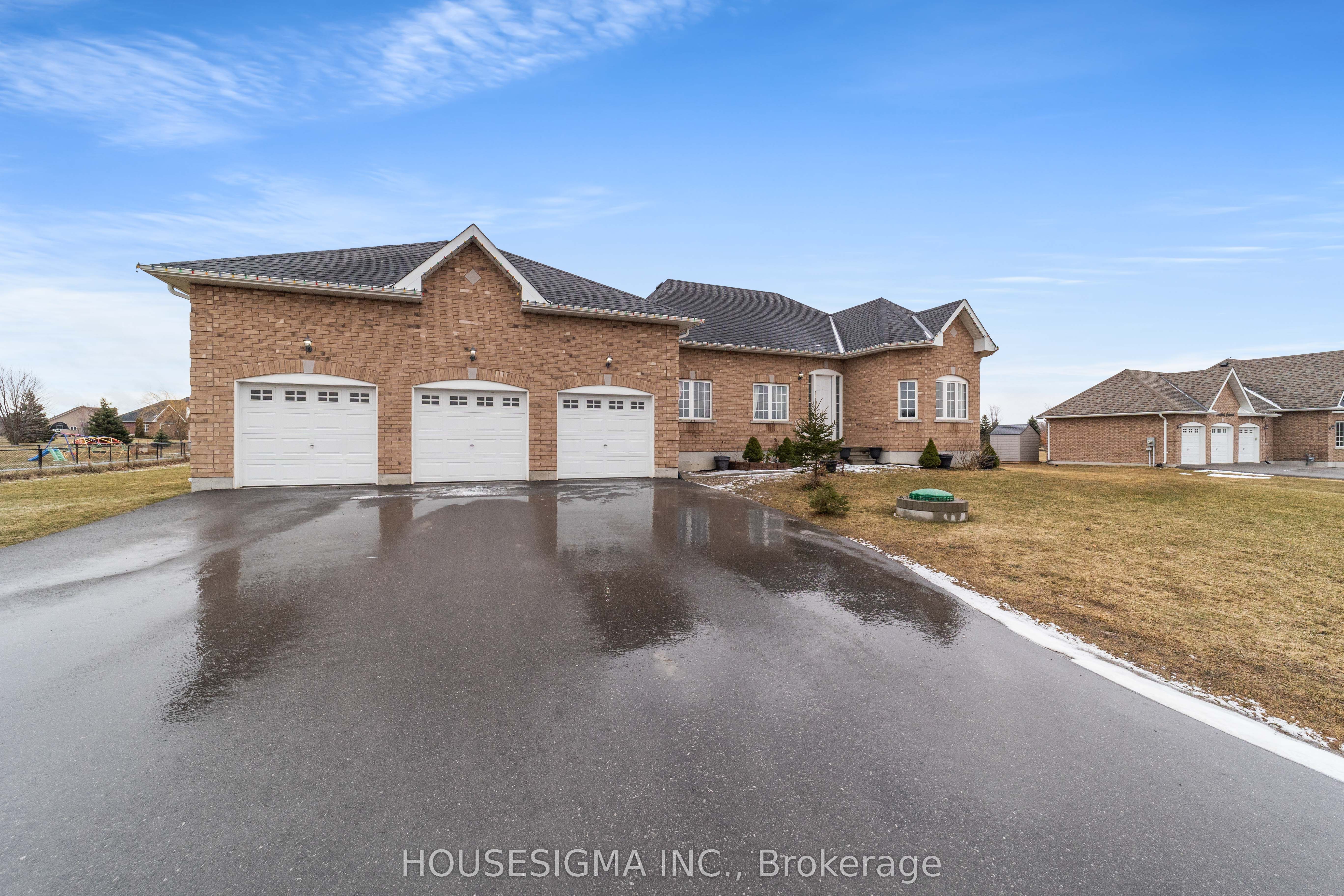 50 Songbird Crescent Property Photo