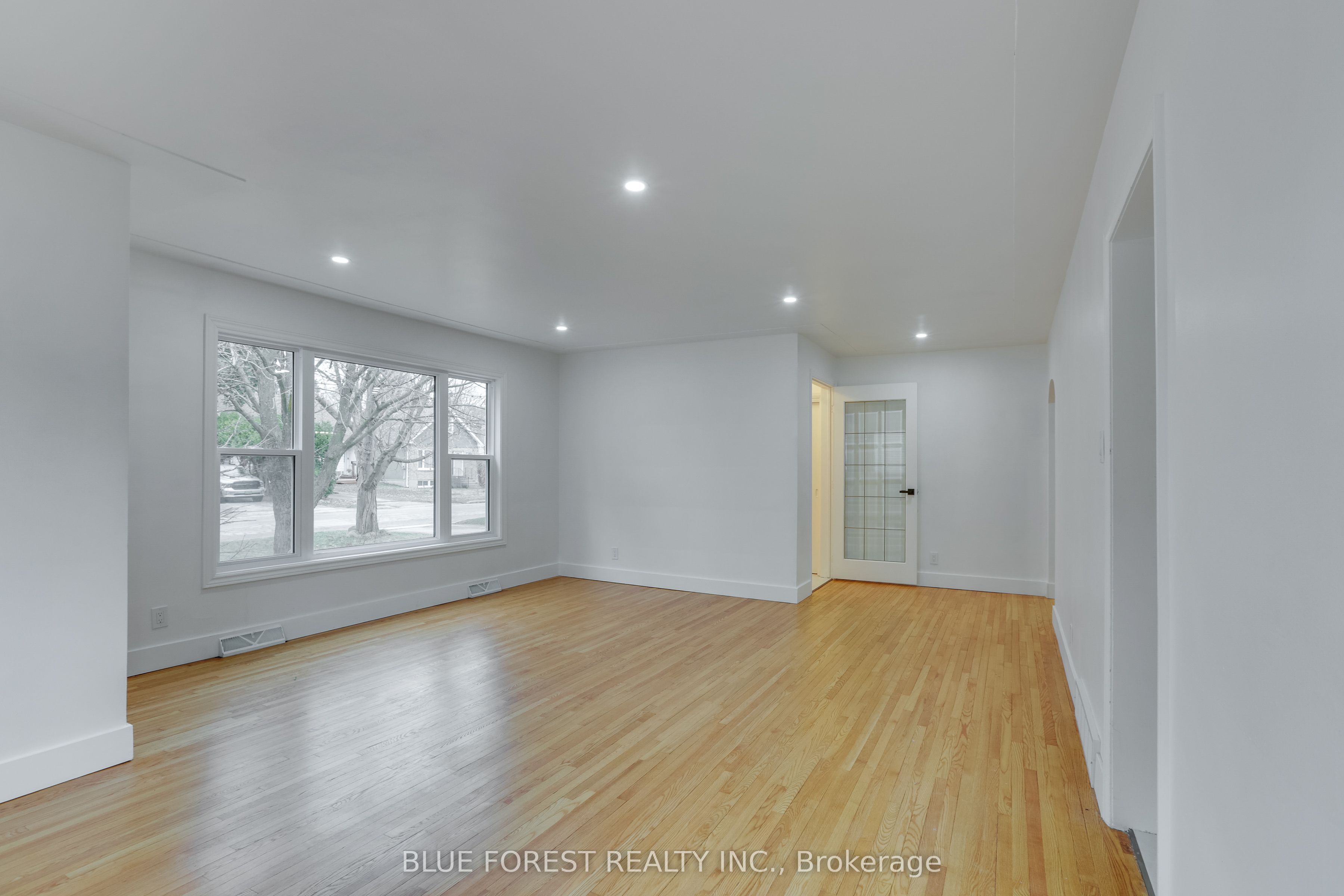 354 Mcnay Street Property Photo 5