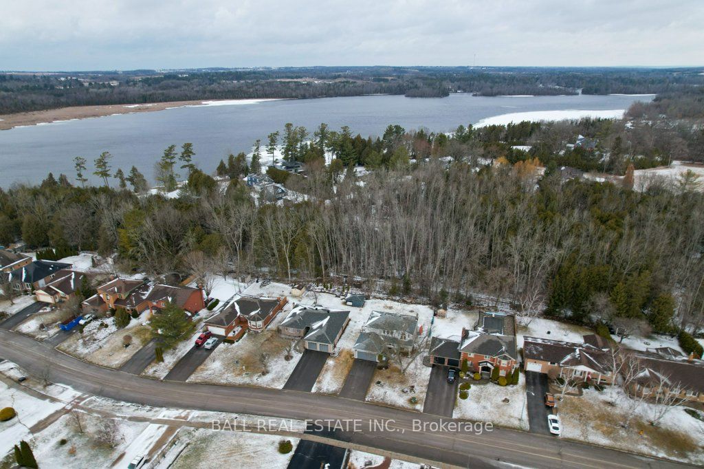 42 Stewart Drive Property Photo 33