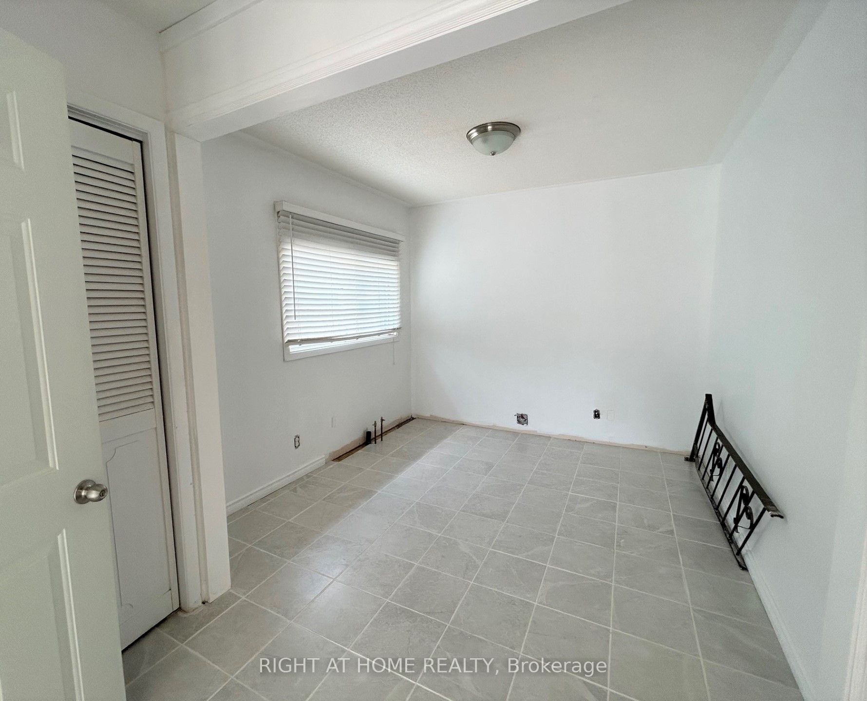 76 King Street Property Photo 3