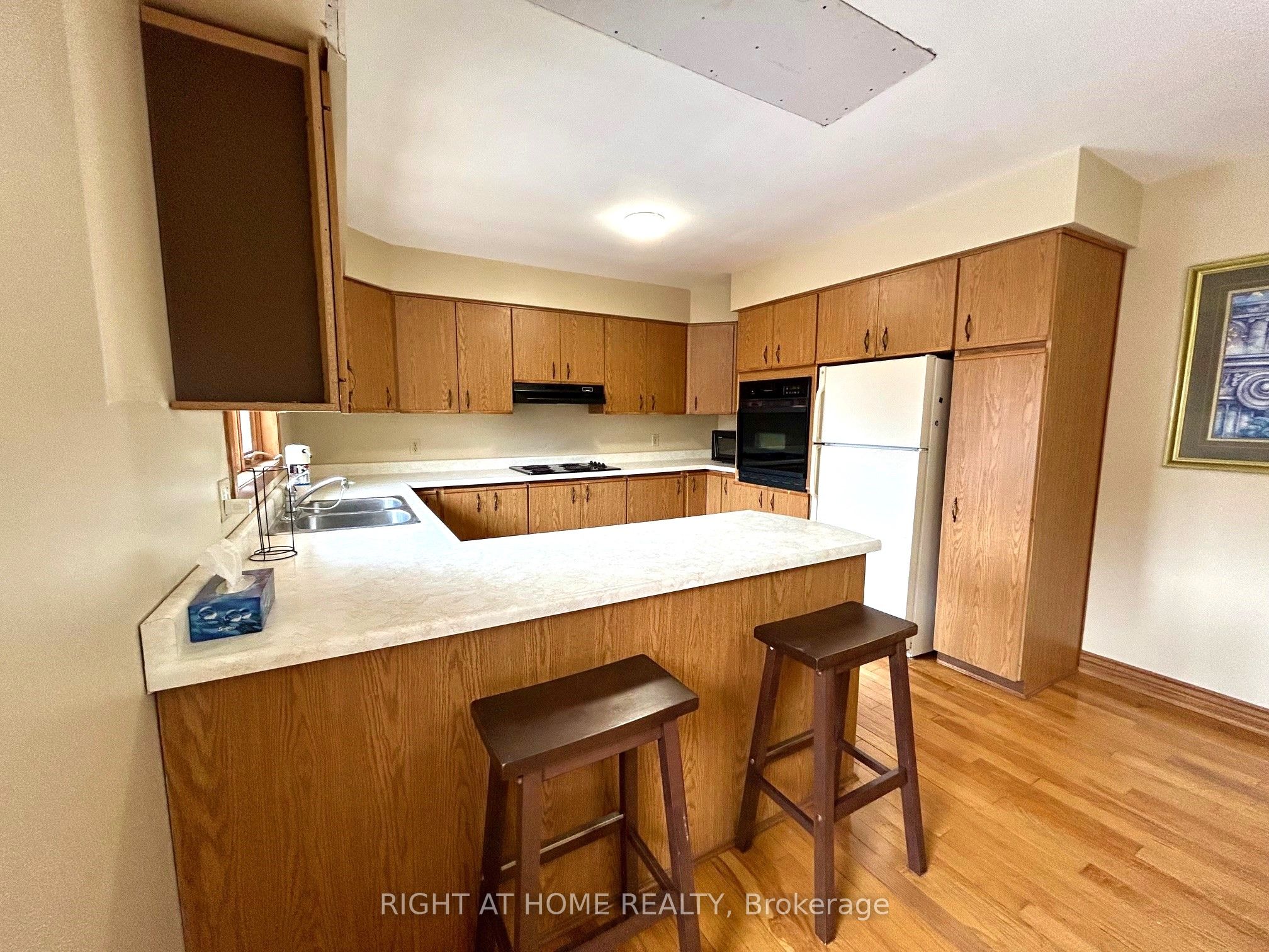 76 King Street Property Photo 15