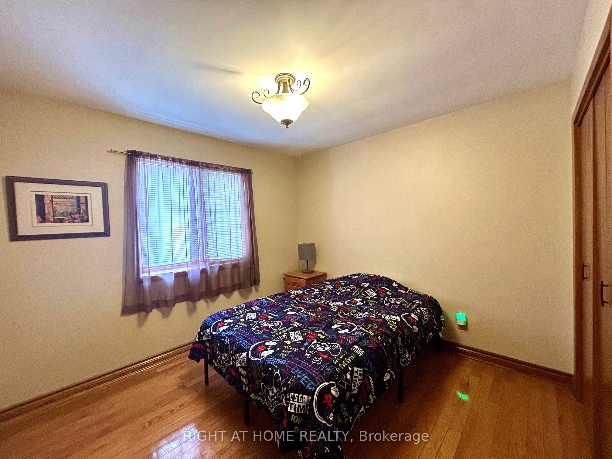 76 King Street Property Photo 20