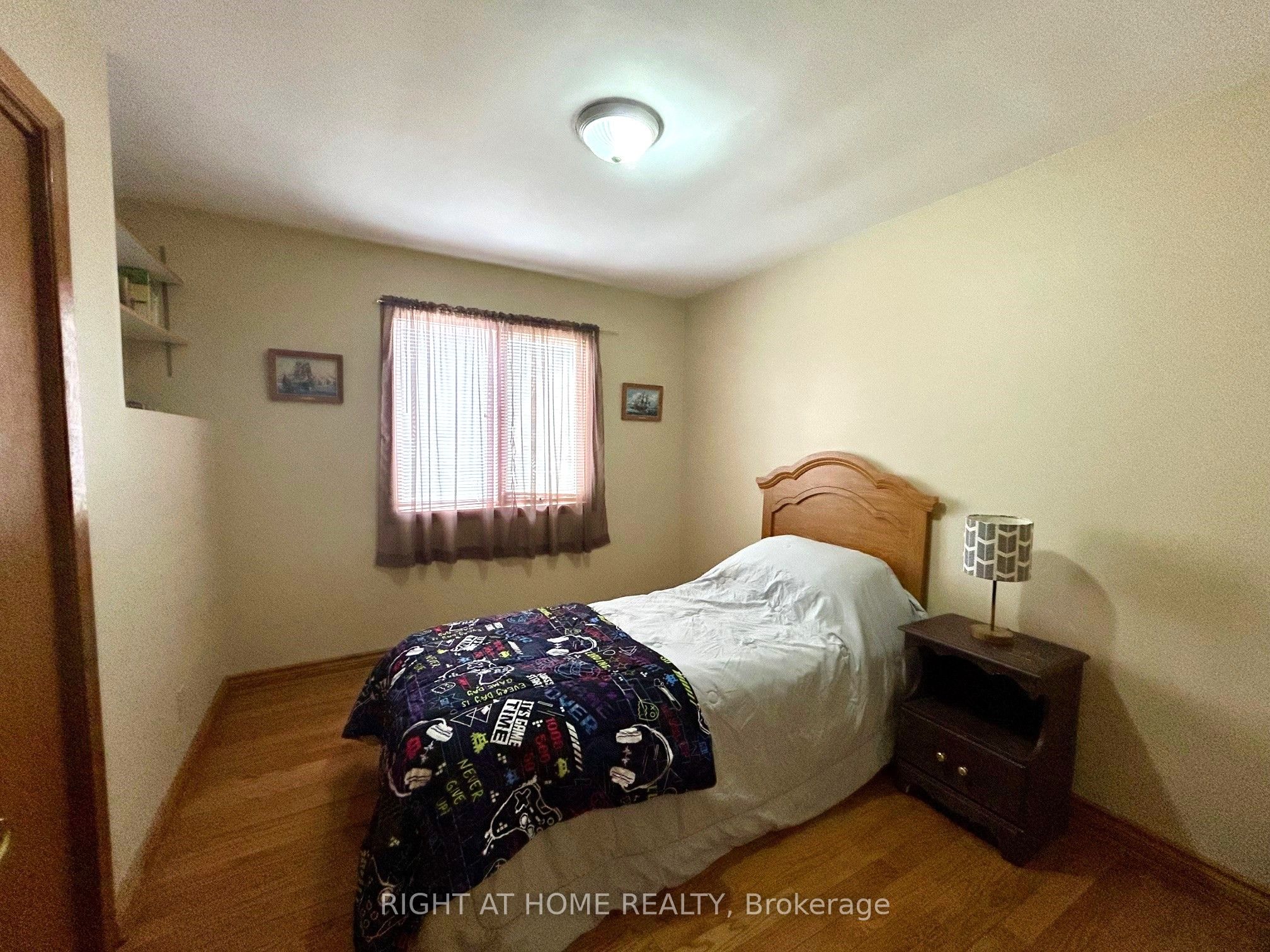 76 King Street Property Photo 21