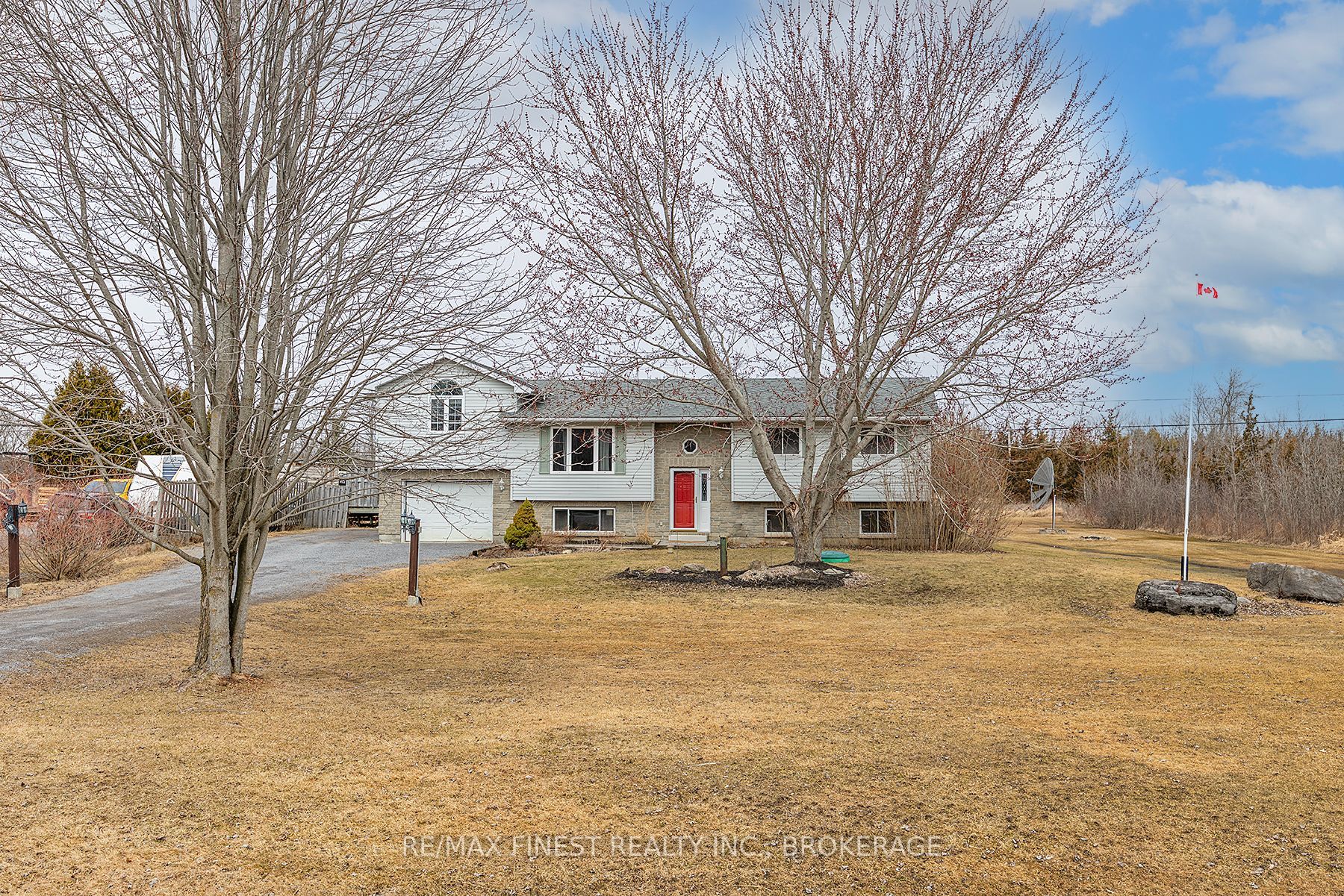 2323 Blessington Rd Property Photo
