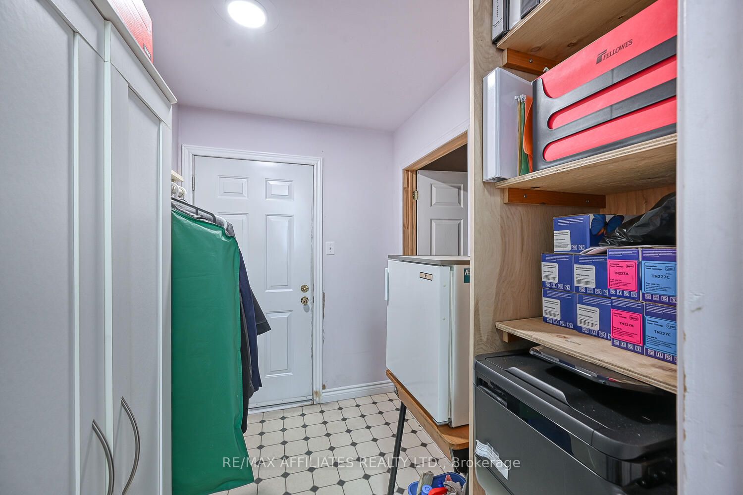 49 Main Street Property Photo 14