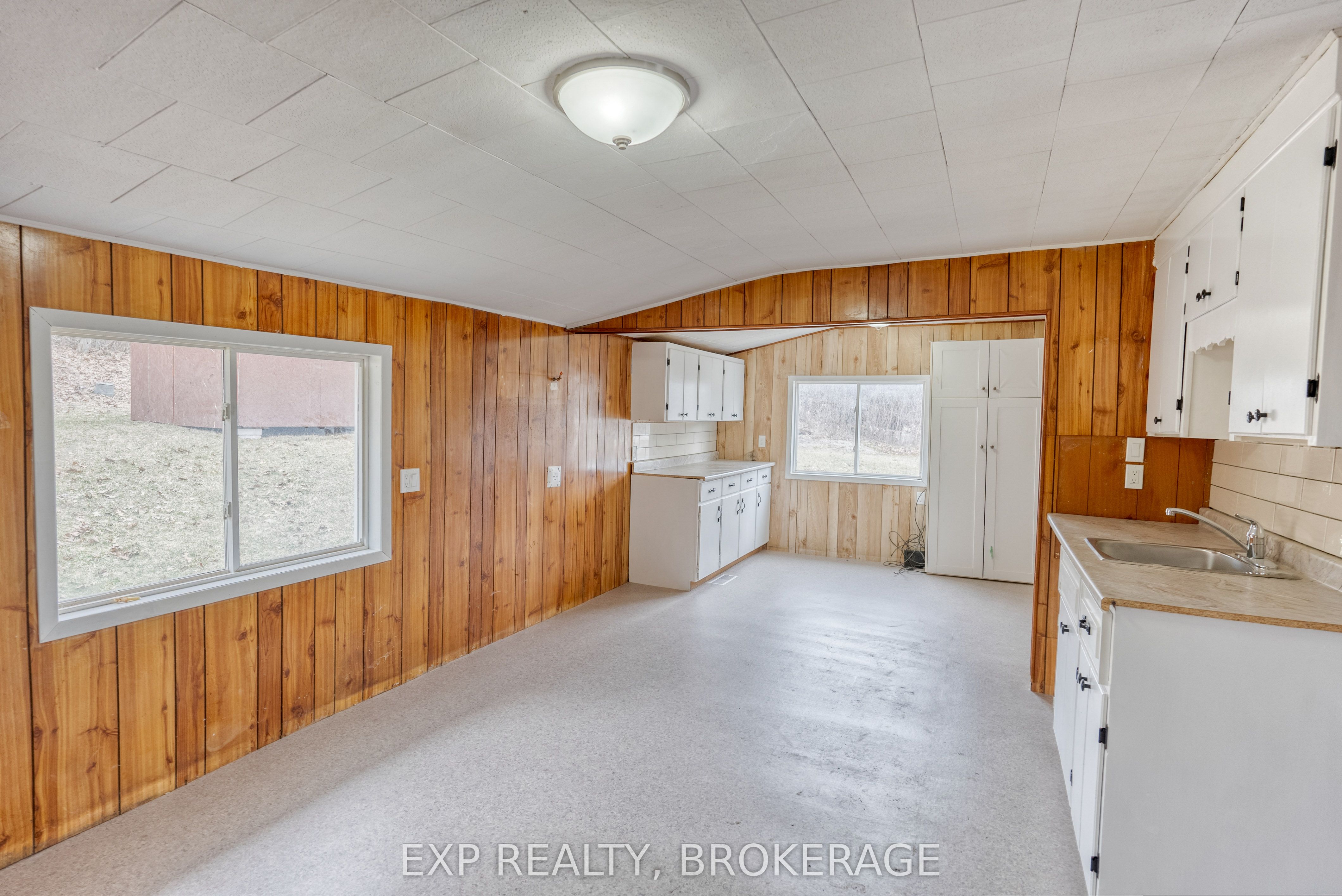333 Burridge Road Property Photo 7
