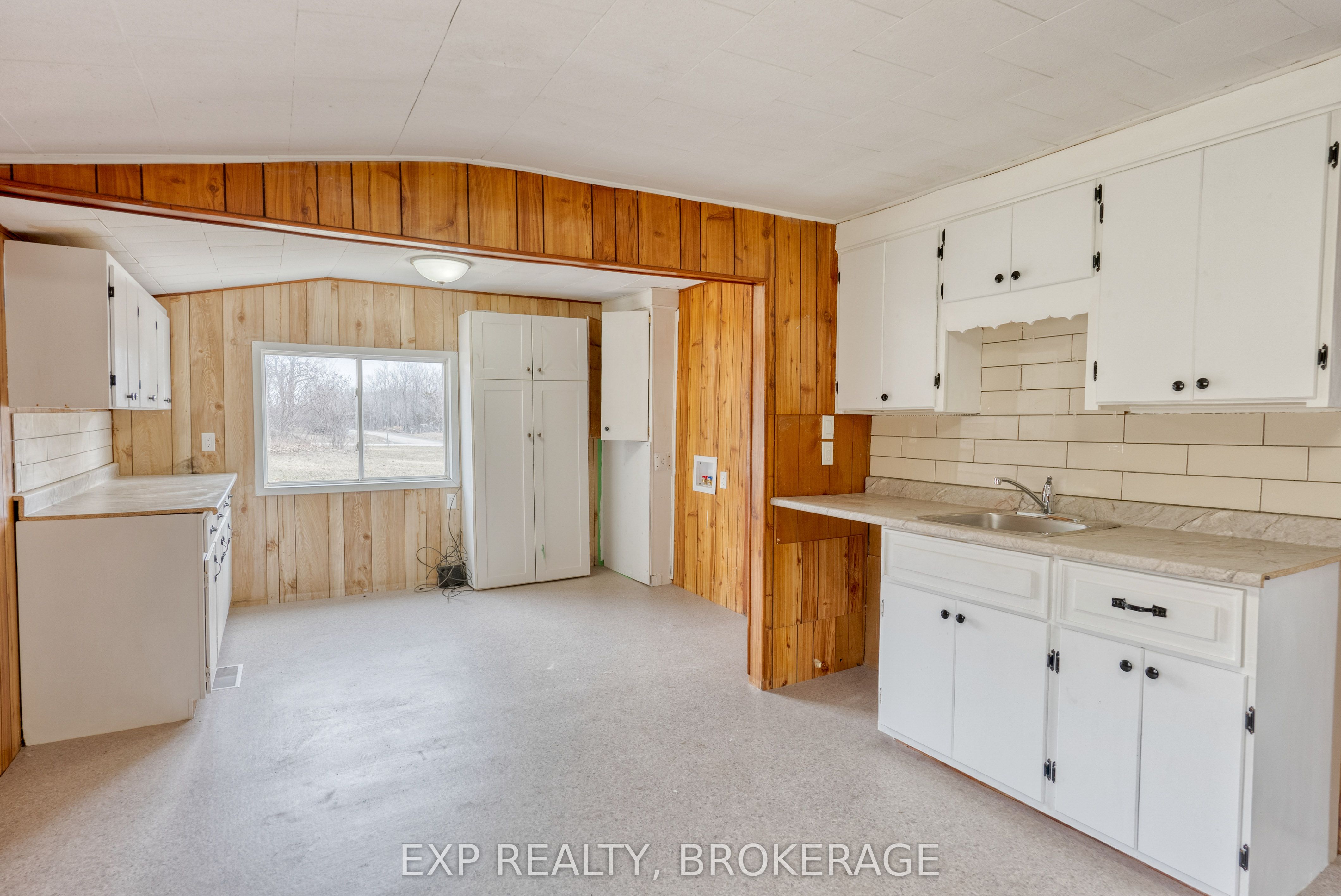 333 Burridge Road Property Photo 10