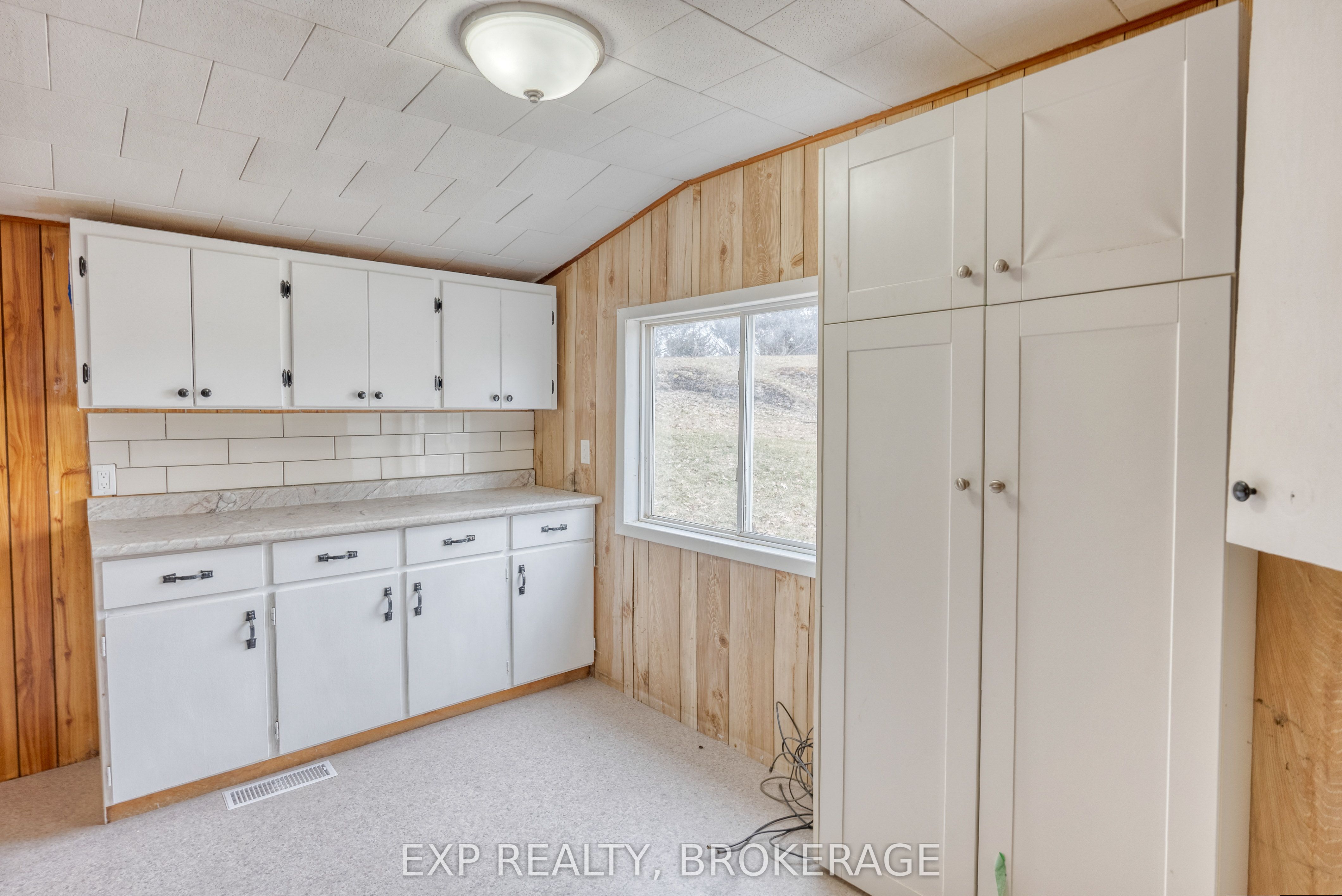 333 Burridge Road Property Photo 12