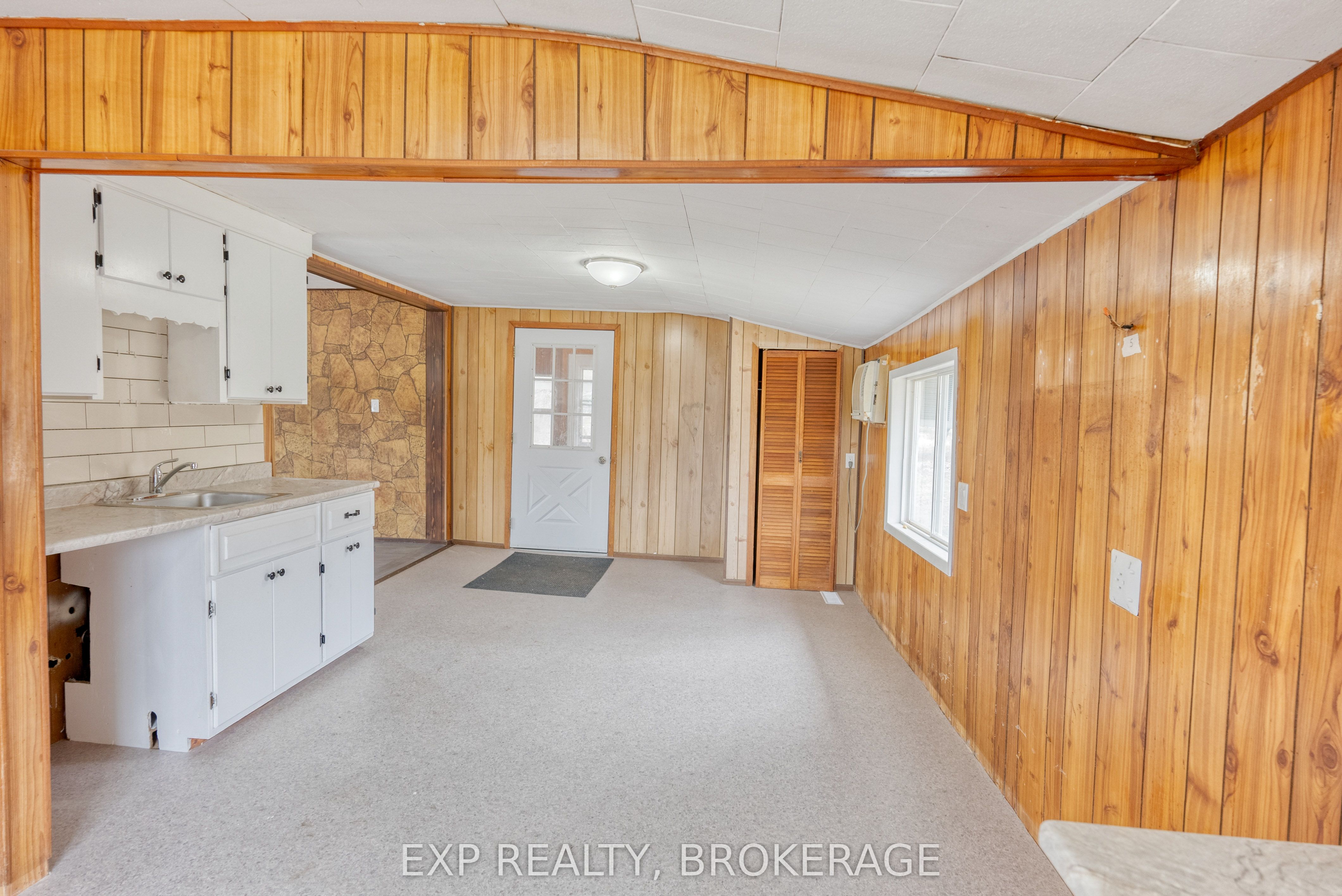 333 Burridge Road Property Photo 13